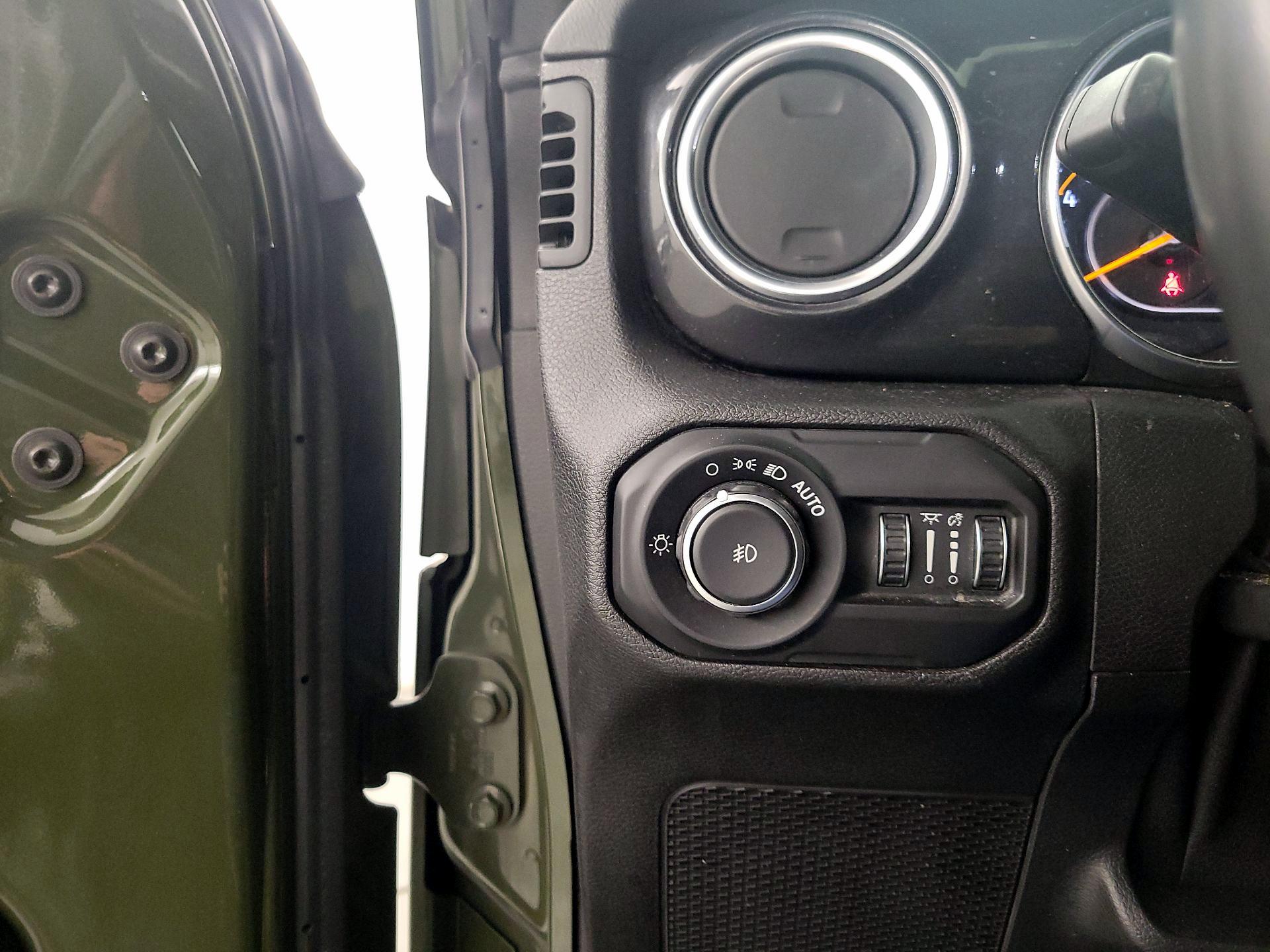 Thumbnail: 2021 Jeep Wrangler - 13