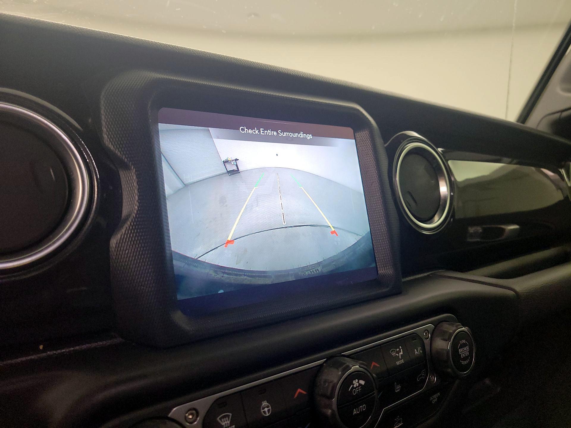 Thumbnail: 2021 Jeep Wrangler - 15