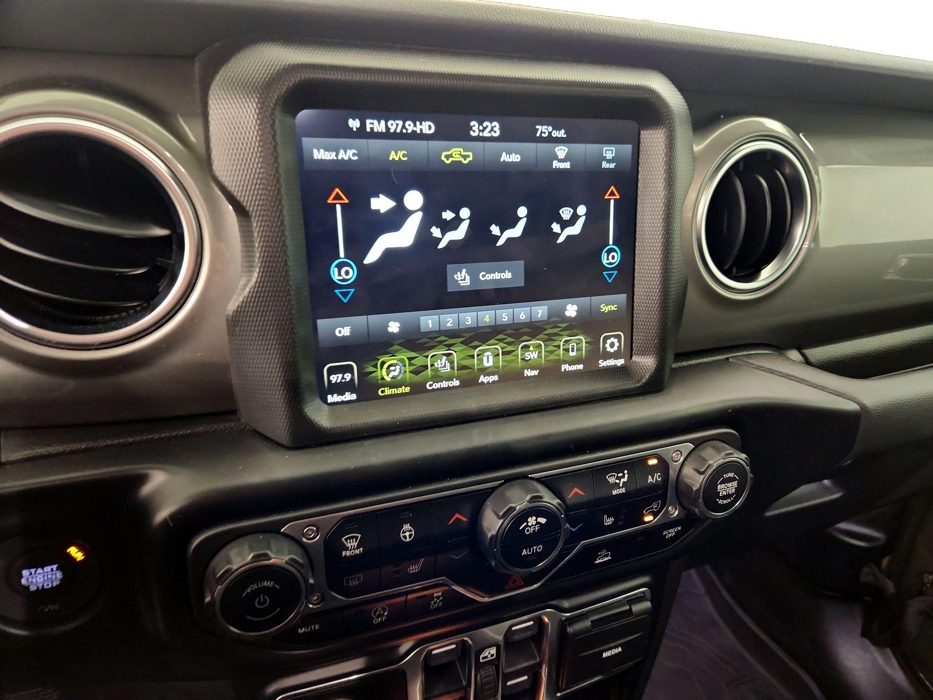 Thumbnail: 2022 Jeep Gladiator - 17