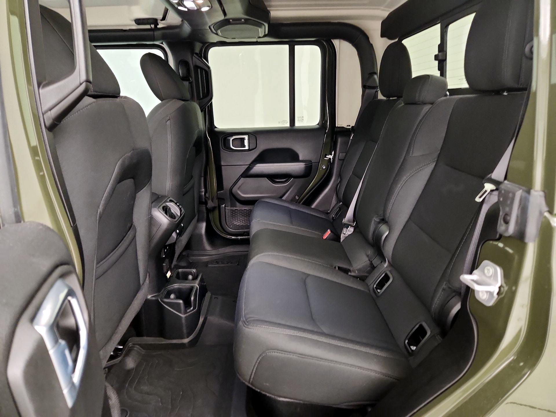 Thumbnail: 2022 Jeep Gladiator - 20