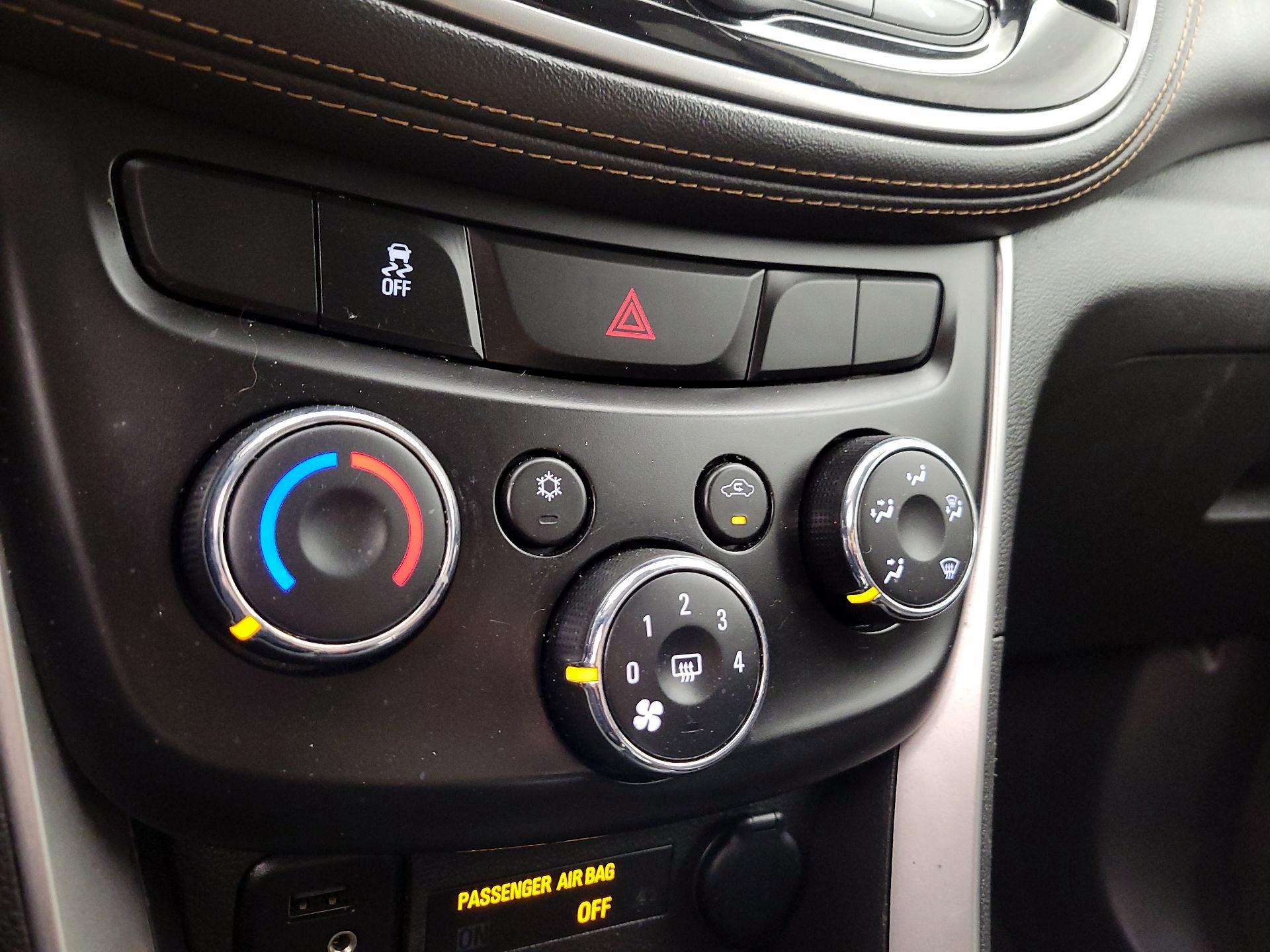 Thumbnail: 2020 Chevrolet Trax - 16