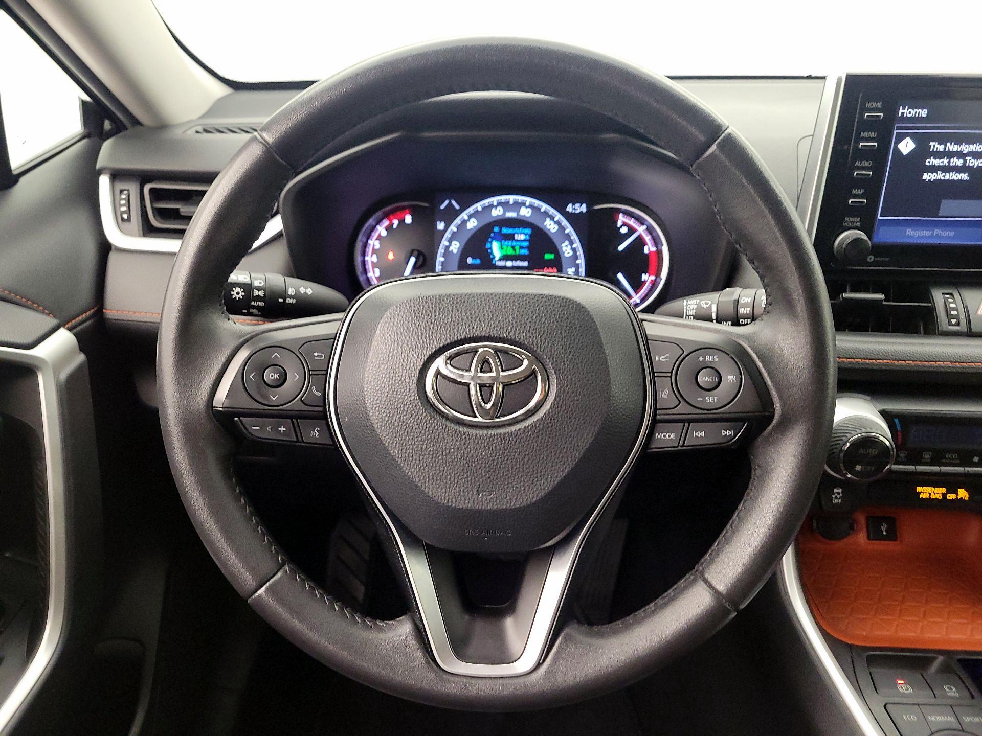 Thumbnail: 2021 Toyota RAV4 - 10