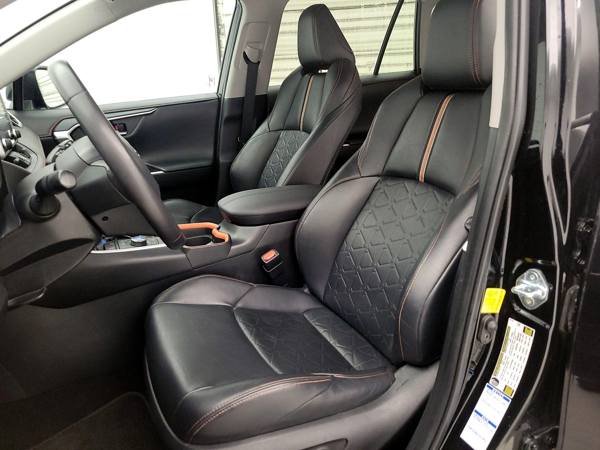 Thumbnail: 2021 Toyota RAV4 - 11