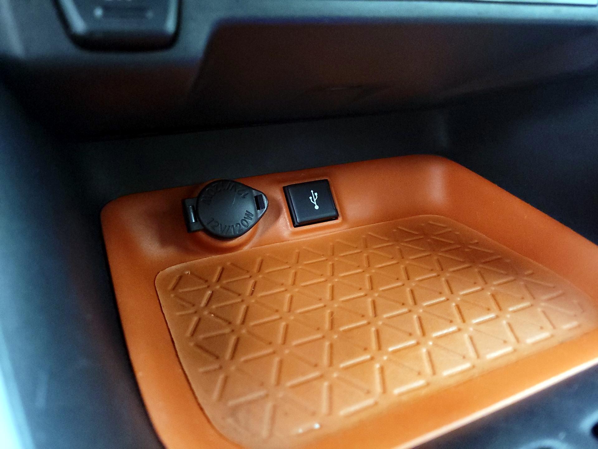 Thumbnail: 2021 Toyota RAV4 - 18