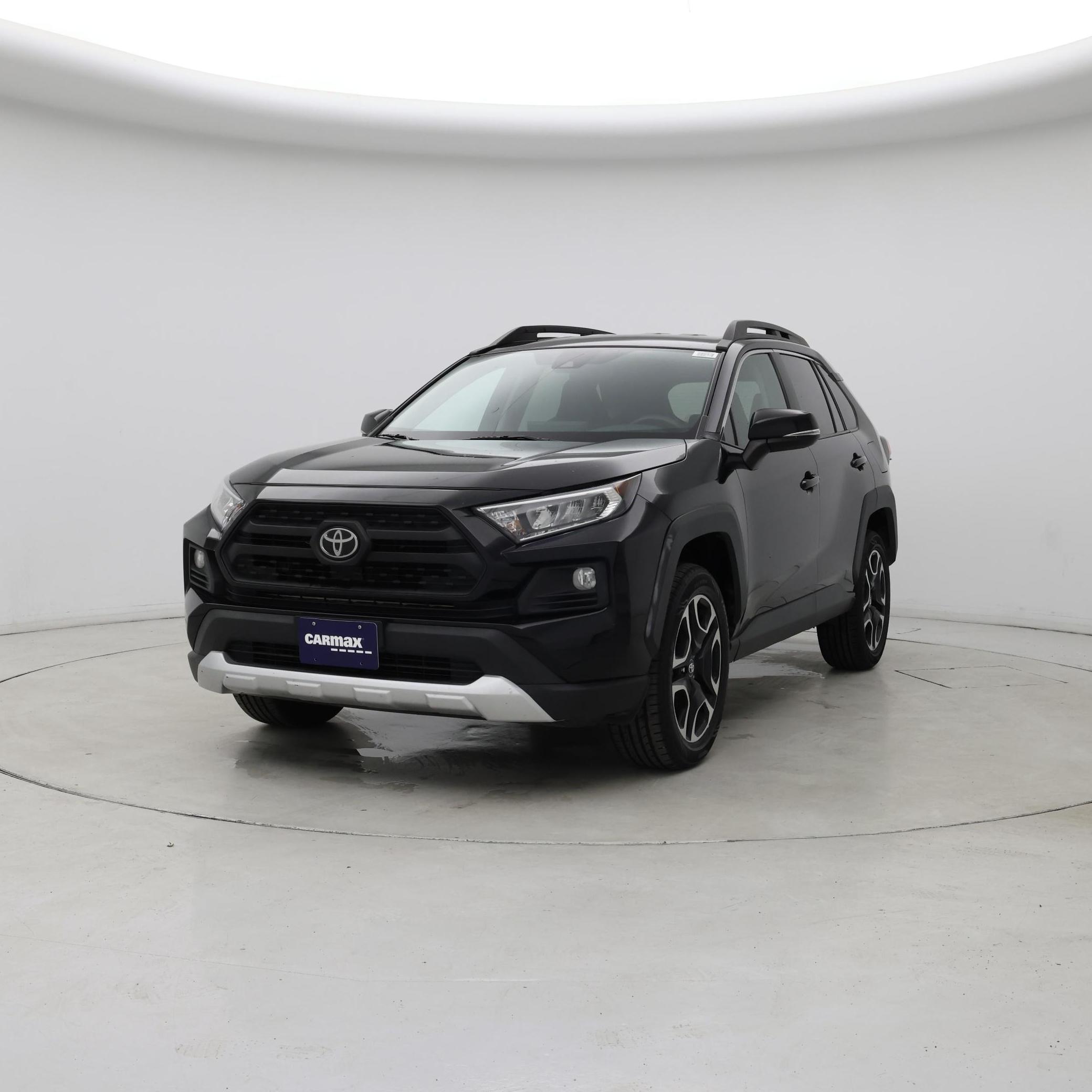 Thumbnail: 2021 Toyota RAV4 - 4