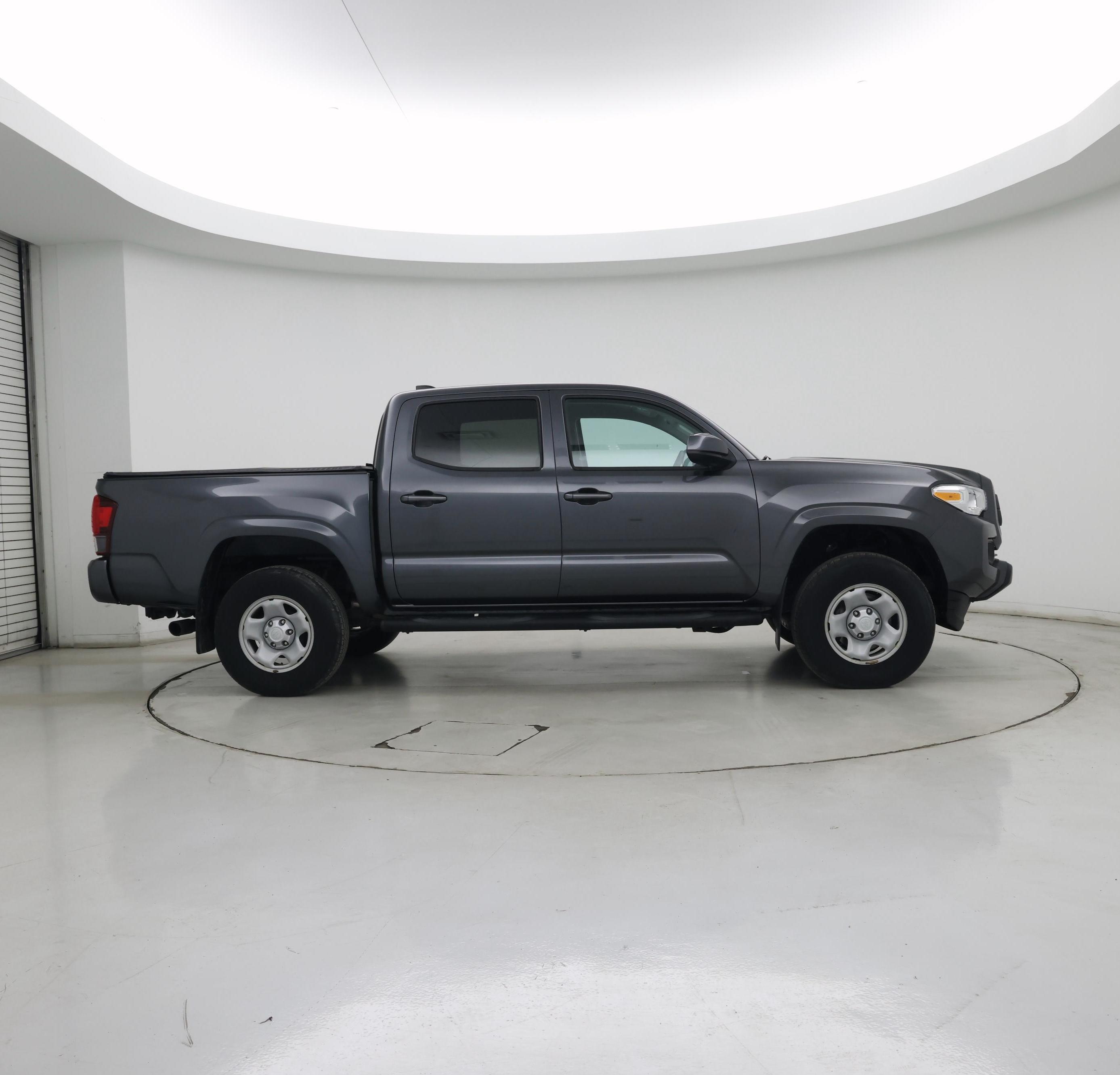 Thumbnail: 2022 Toyota Tacoma - 7