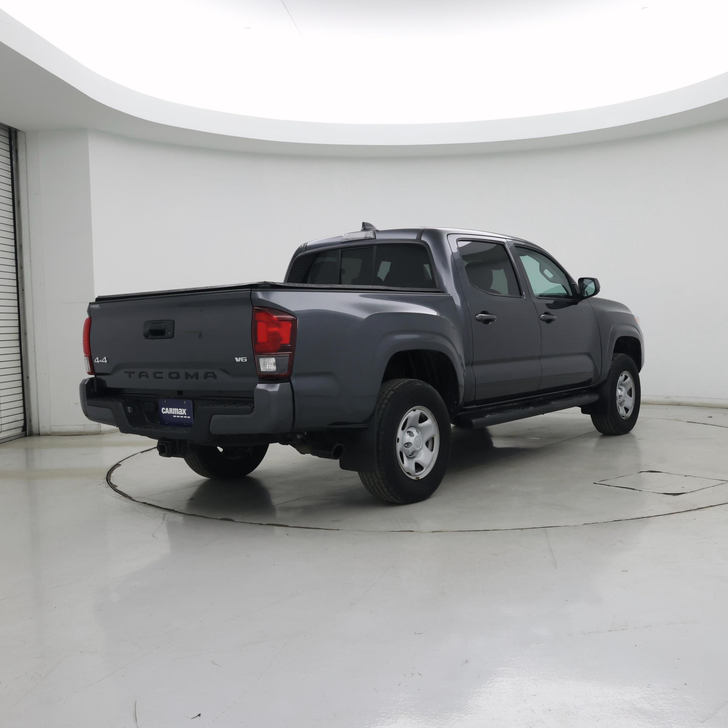 Thumbnail: 2022 Toyota Tacoma - 8