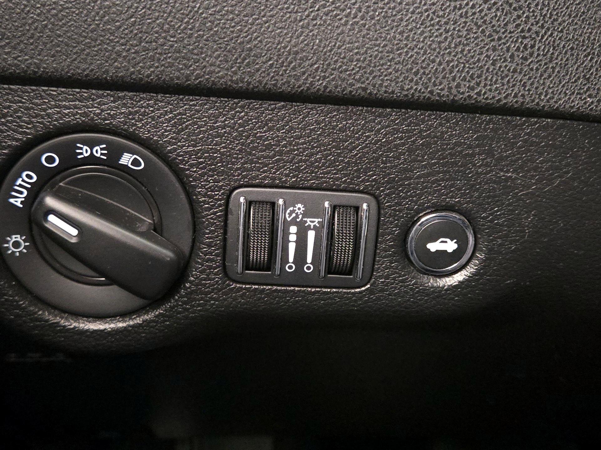 Thumbnail: 2022 Dodge Charger - 13