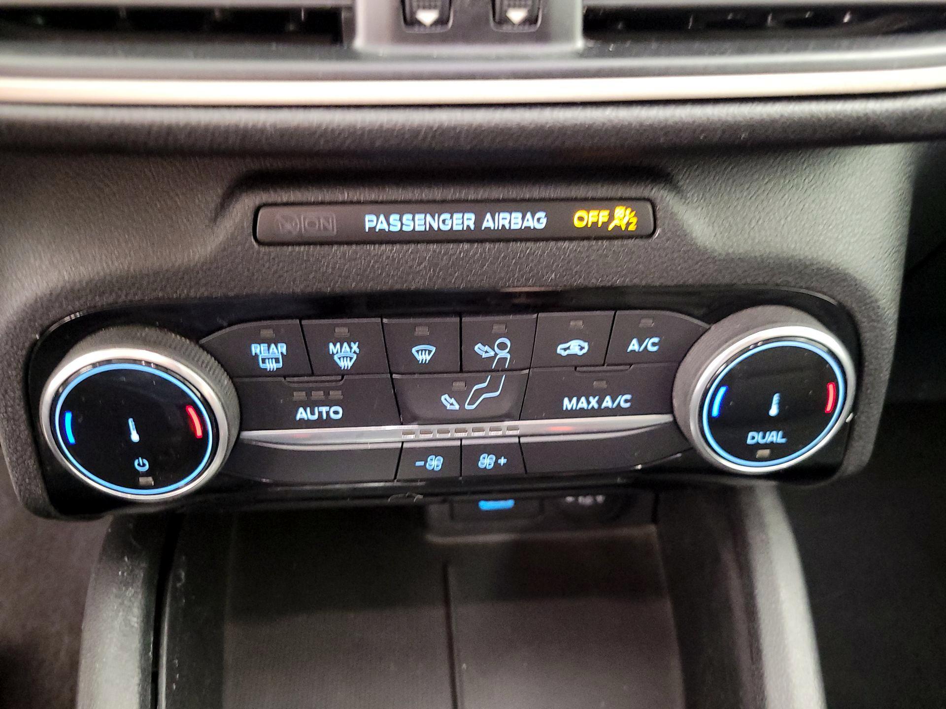 Thumbnail: 2022 Ford Escape - 16