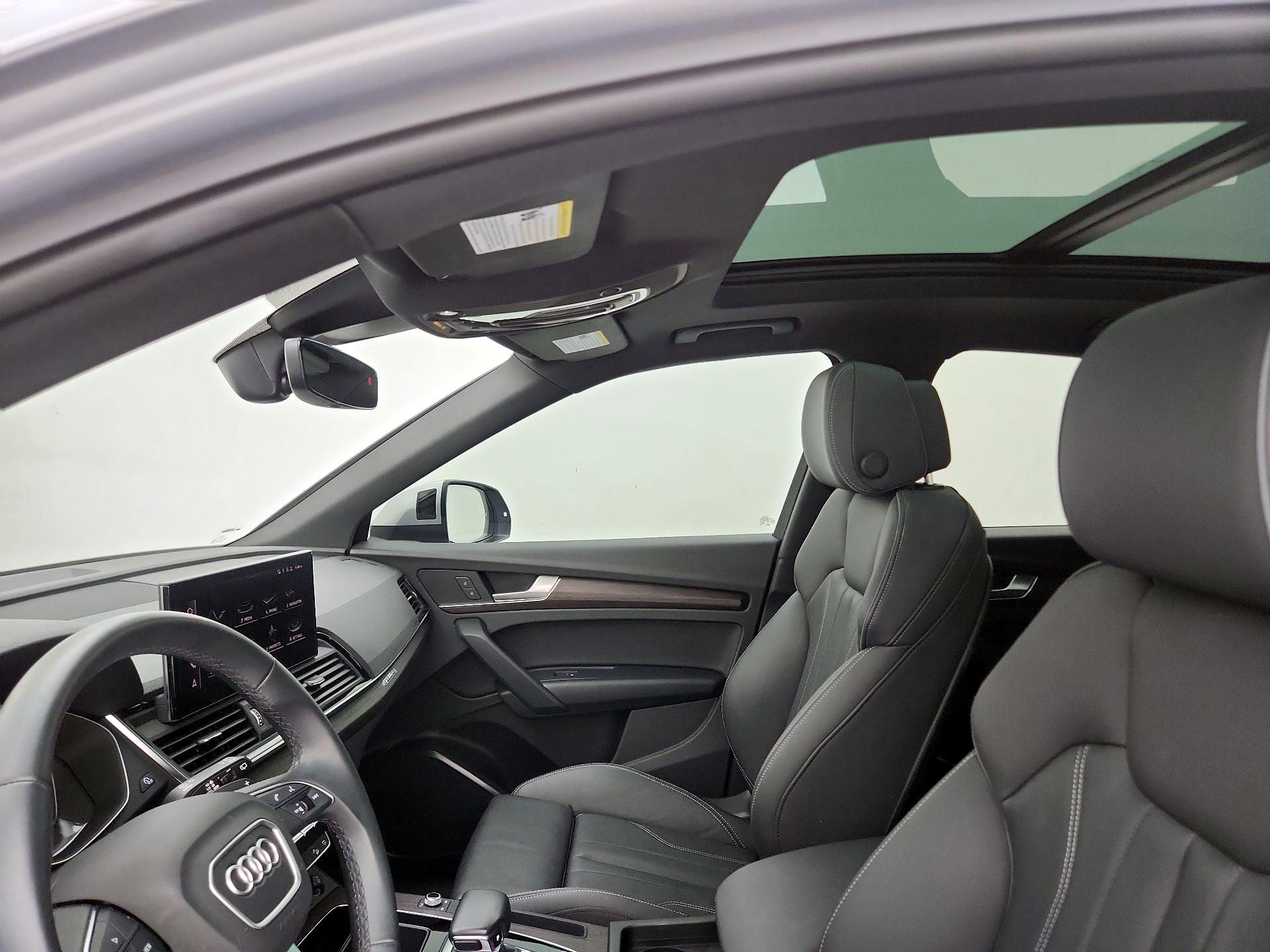 Thumbnail: 2023 Audi Q5 - 19