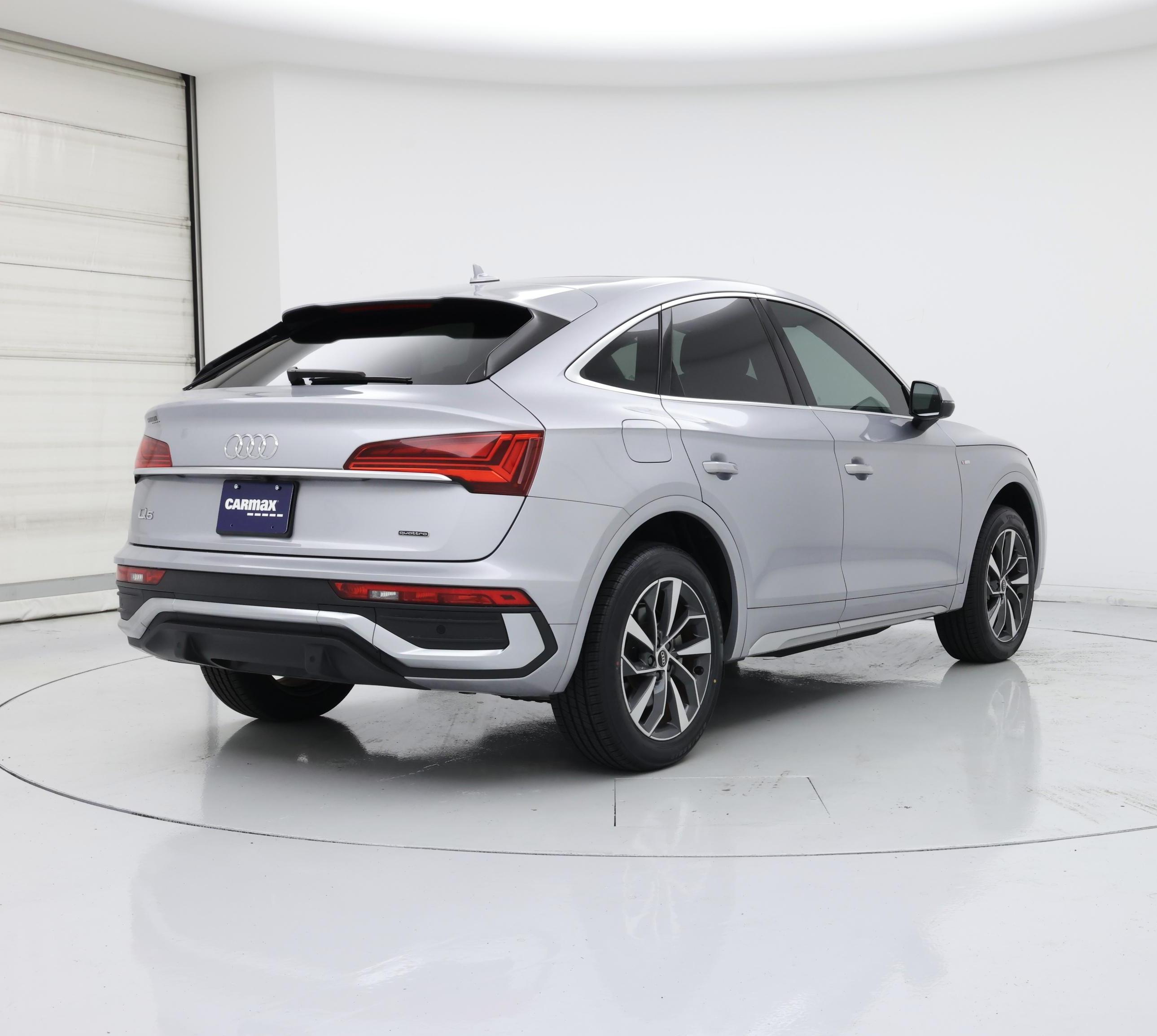 Thumbnail: 2023 Audi Q5 - 8