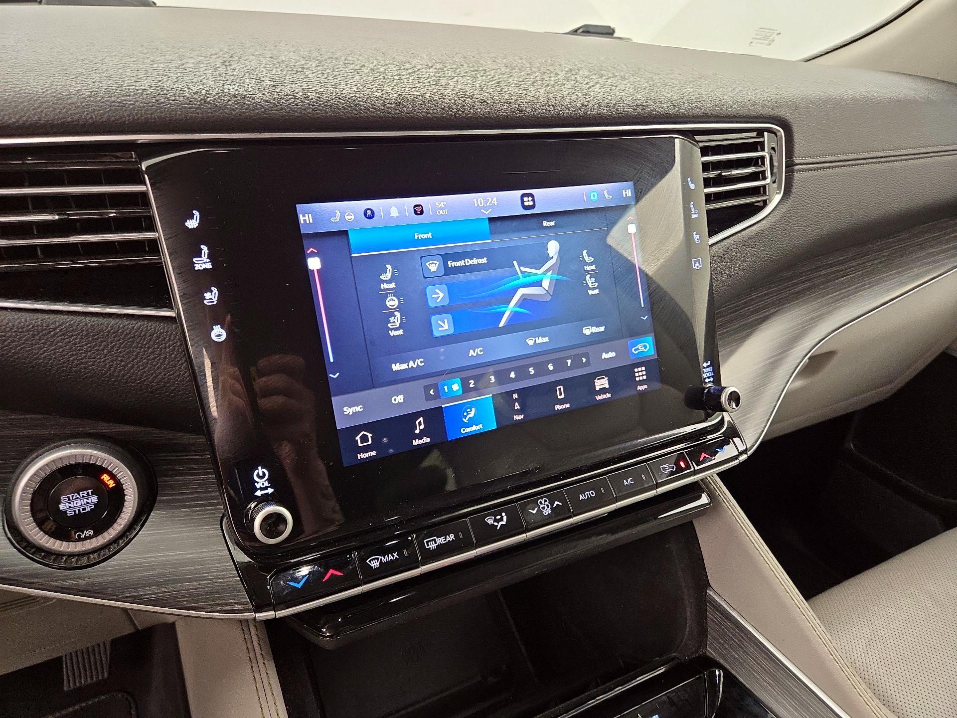 Thumbnail: 2024 Jeep Wagoneer - 17