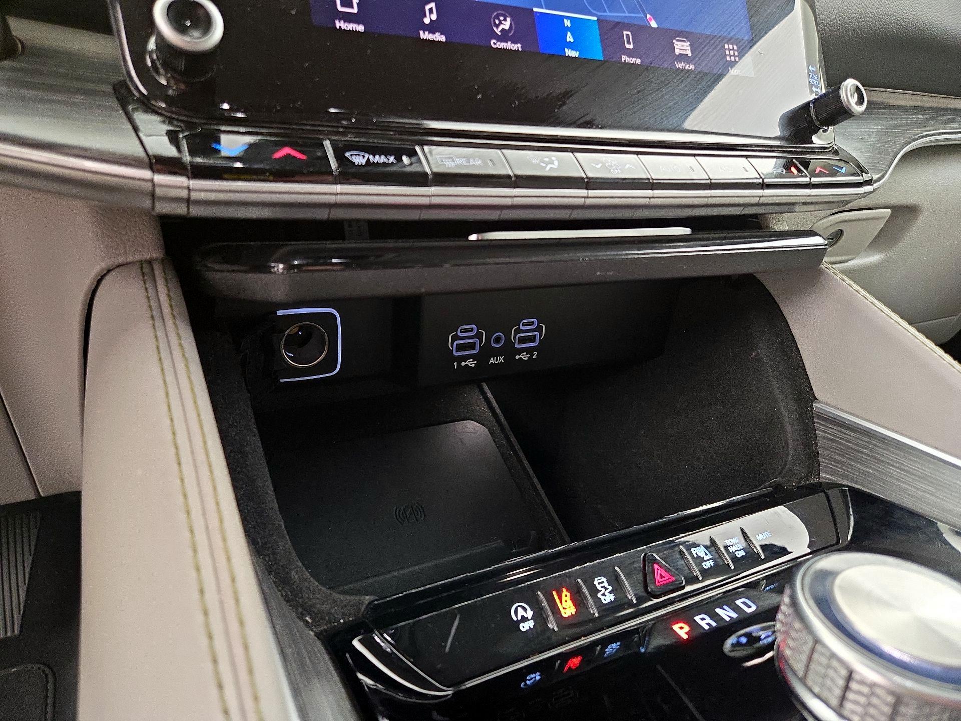 Thumbnail: 2024 Jeep Wagoneer - 19