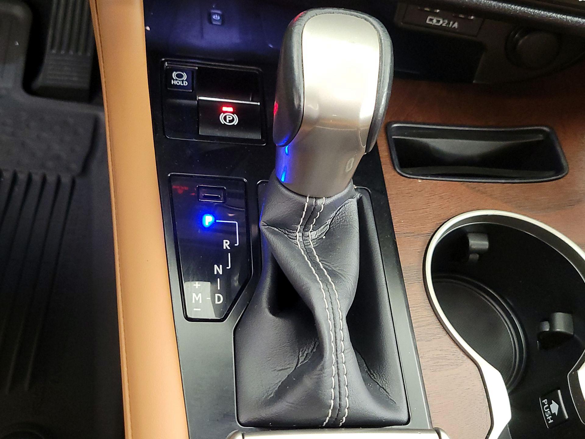 Thumbnail: 2022 Lexus RX - 18