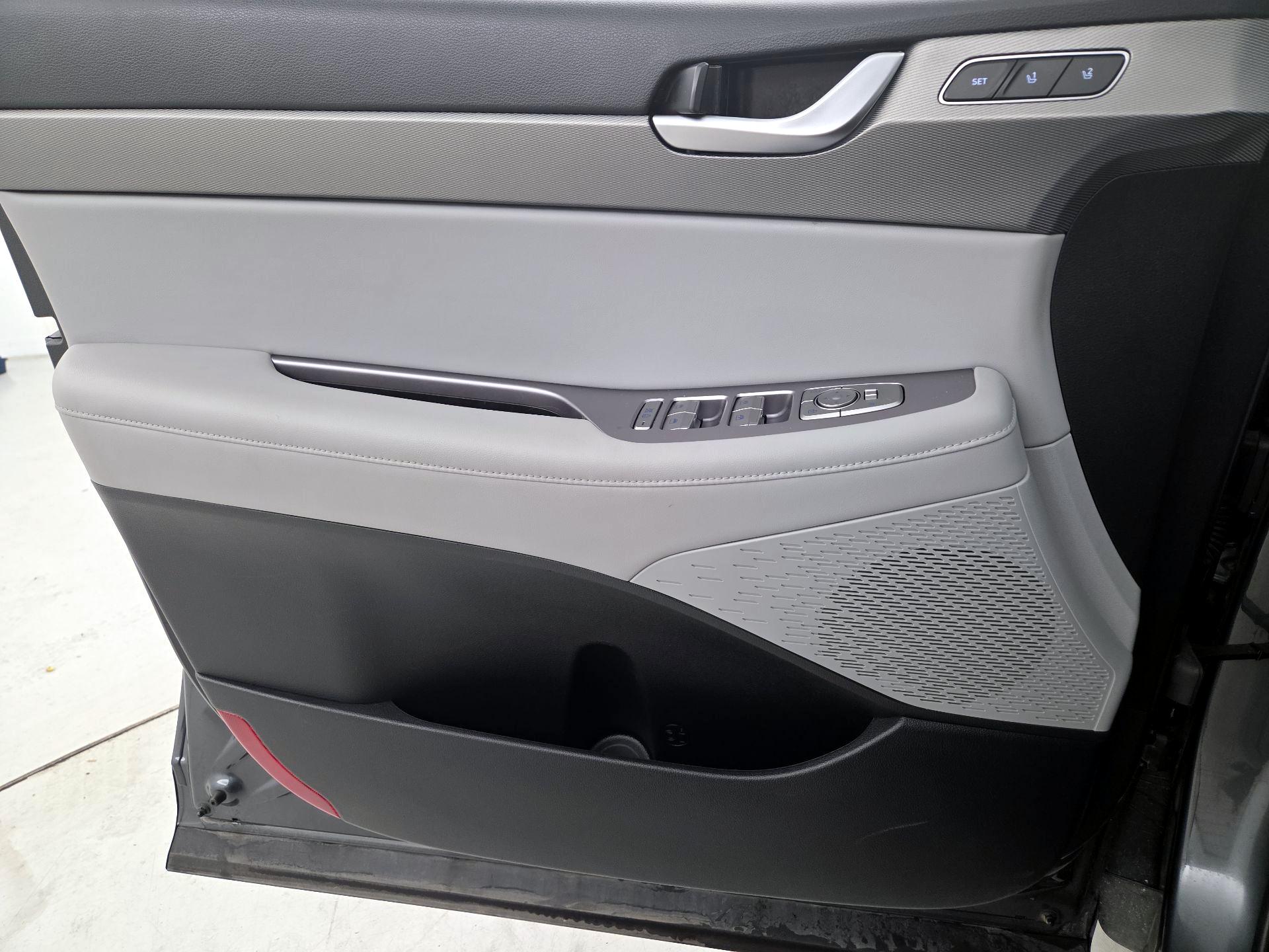 Thumbnail: 2021 Hyundai Palisade - 12