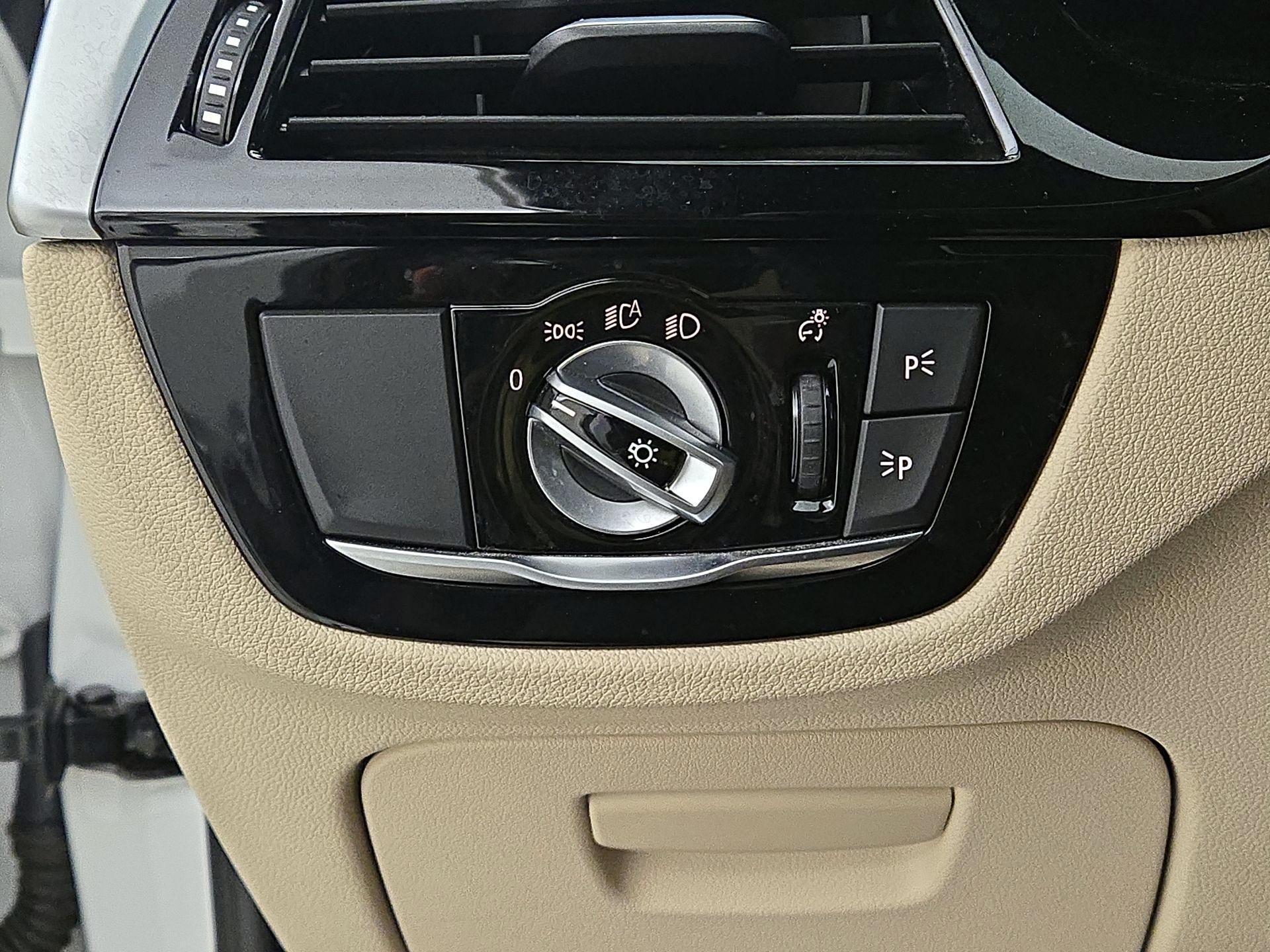 Thumbnail: 2022 BMW 5 Series - 13