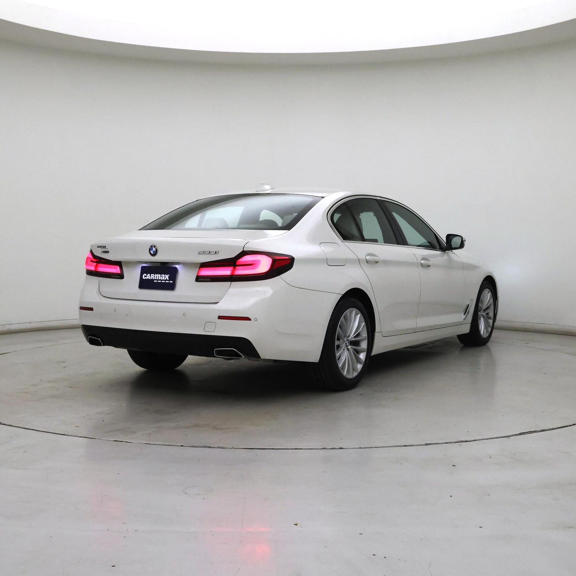 Thumbnail: 2022 BMW 5 Series - 8