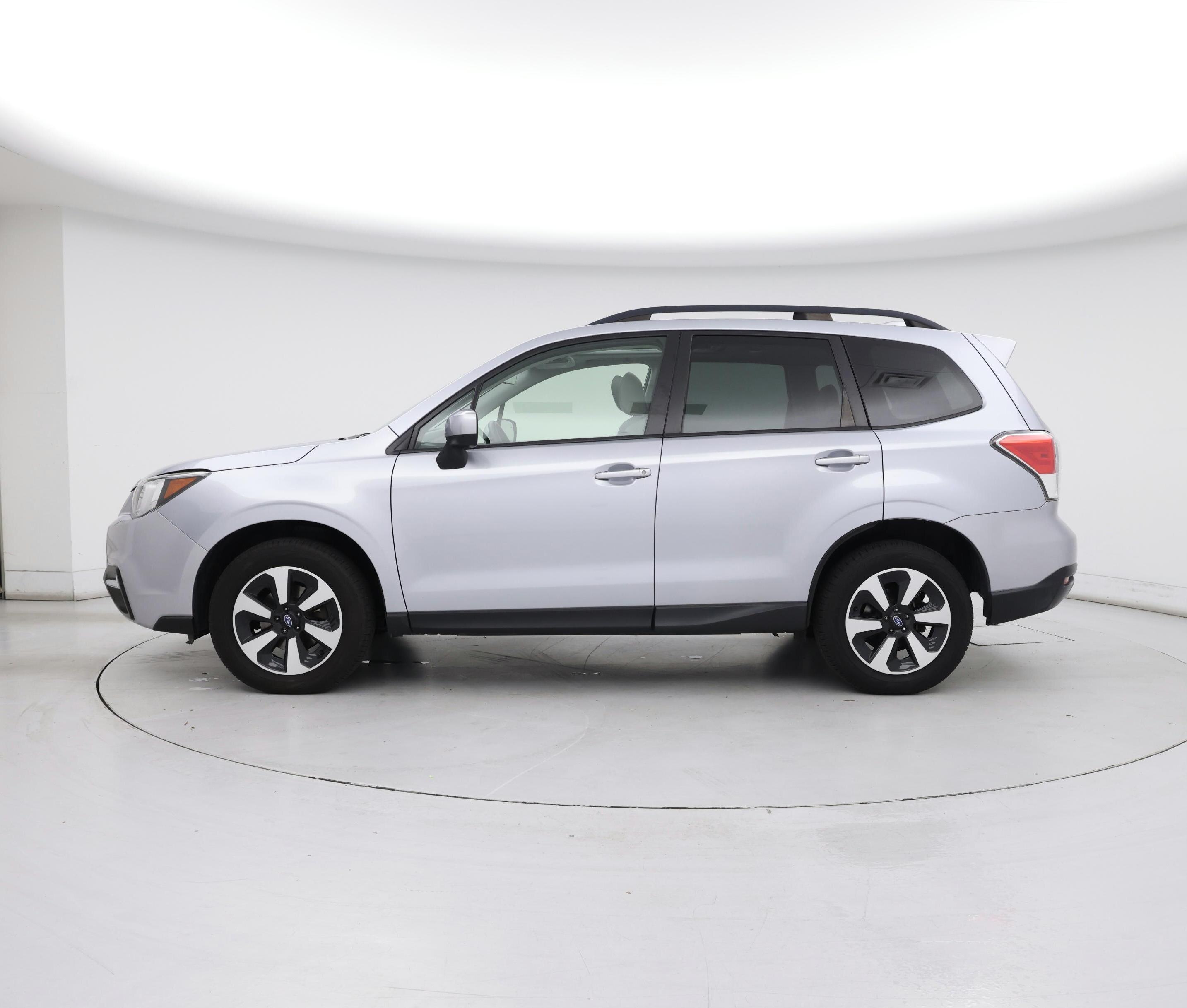 Thumbnail: 2017 Subaru Forester - 3