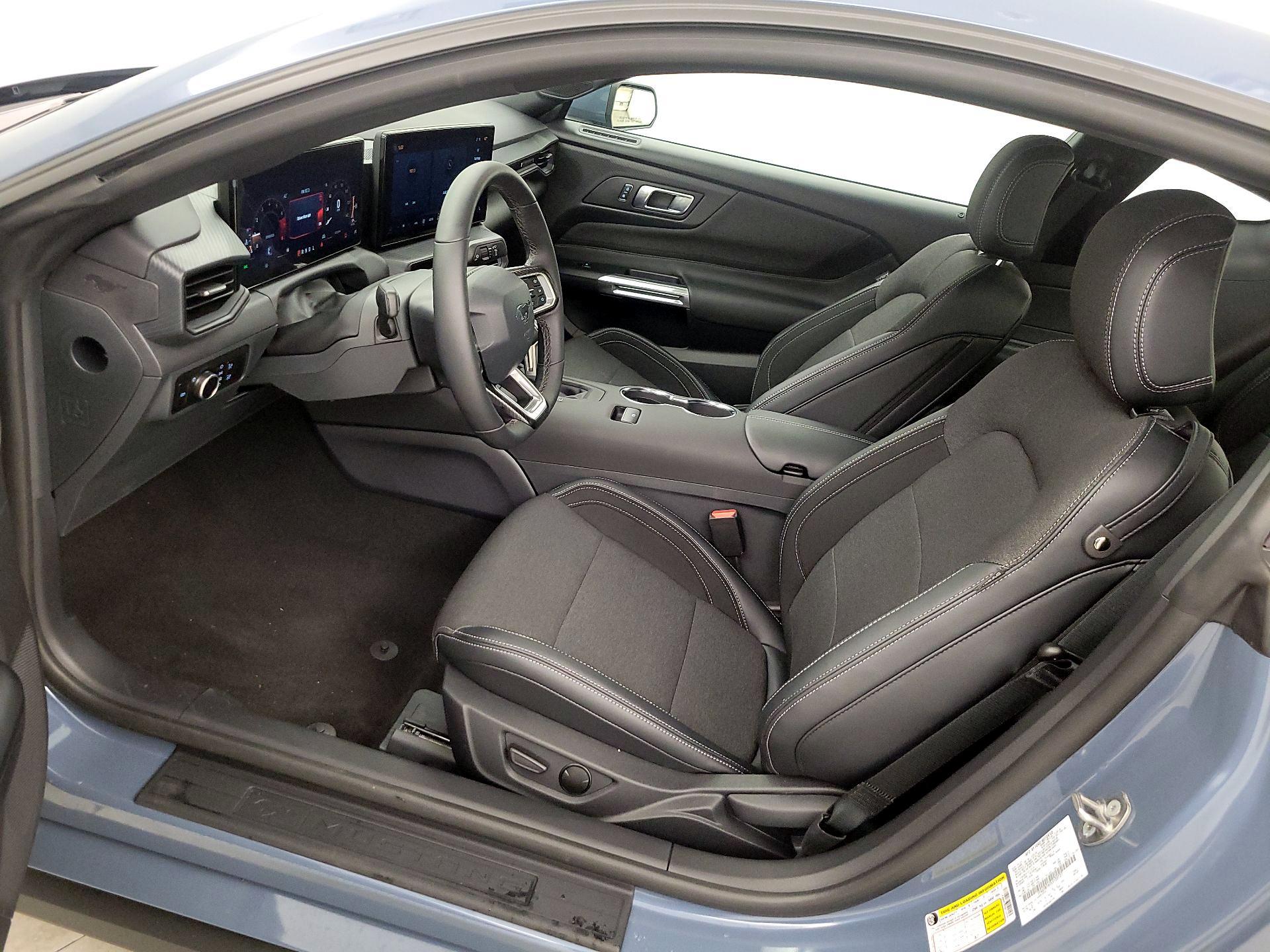 Thumbnail: 2025 Ford Mustang - 11