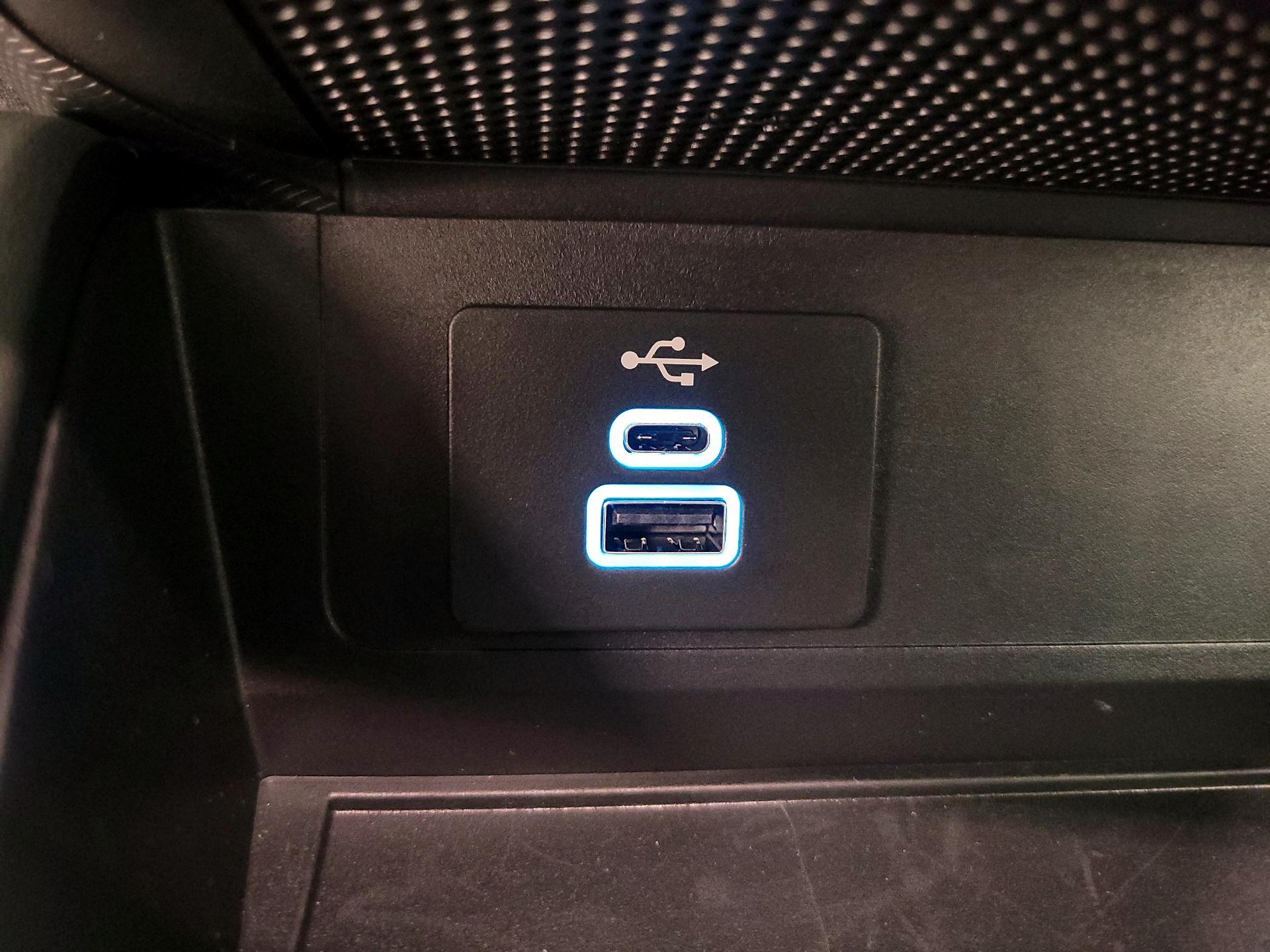 Thumbnail: 2025 Ford Mustang - 18