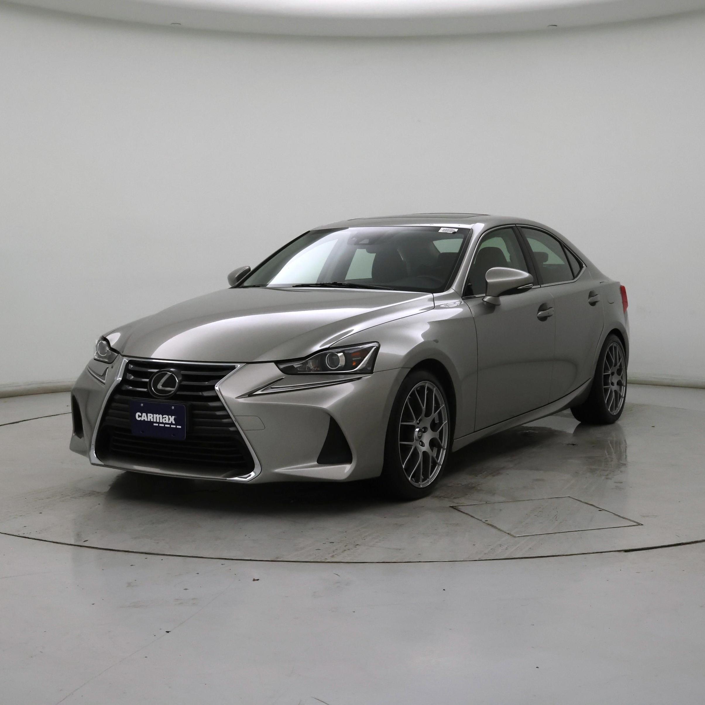 Thumbnail: 2018 Lexus IS - 4
