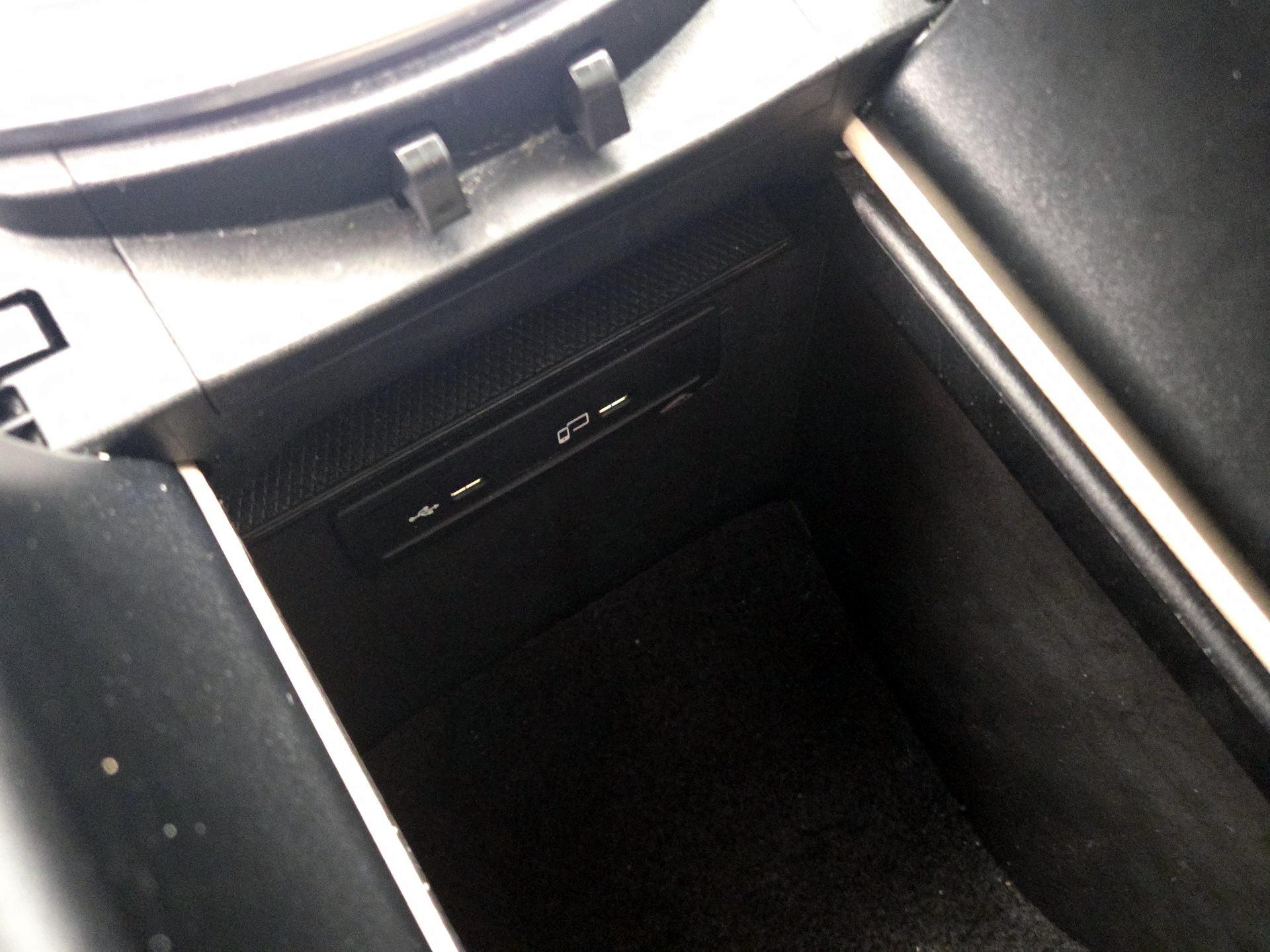 Thumbnail: 2020 Mercedes-Benz GLC - 18