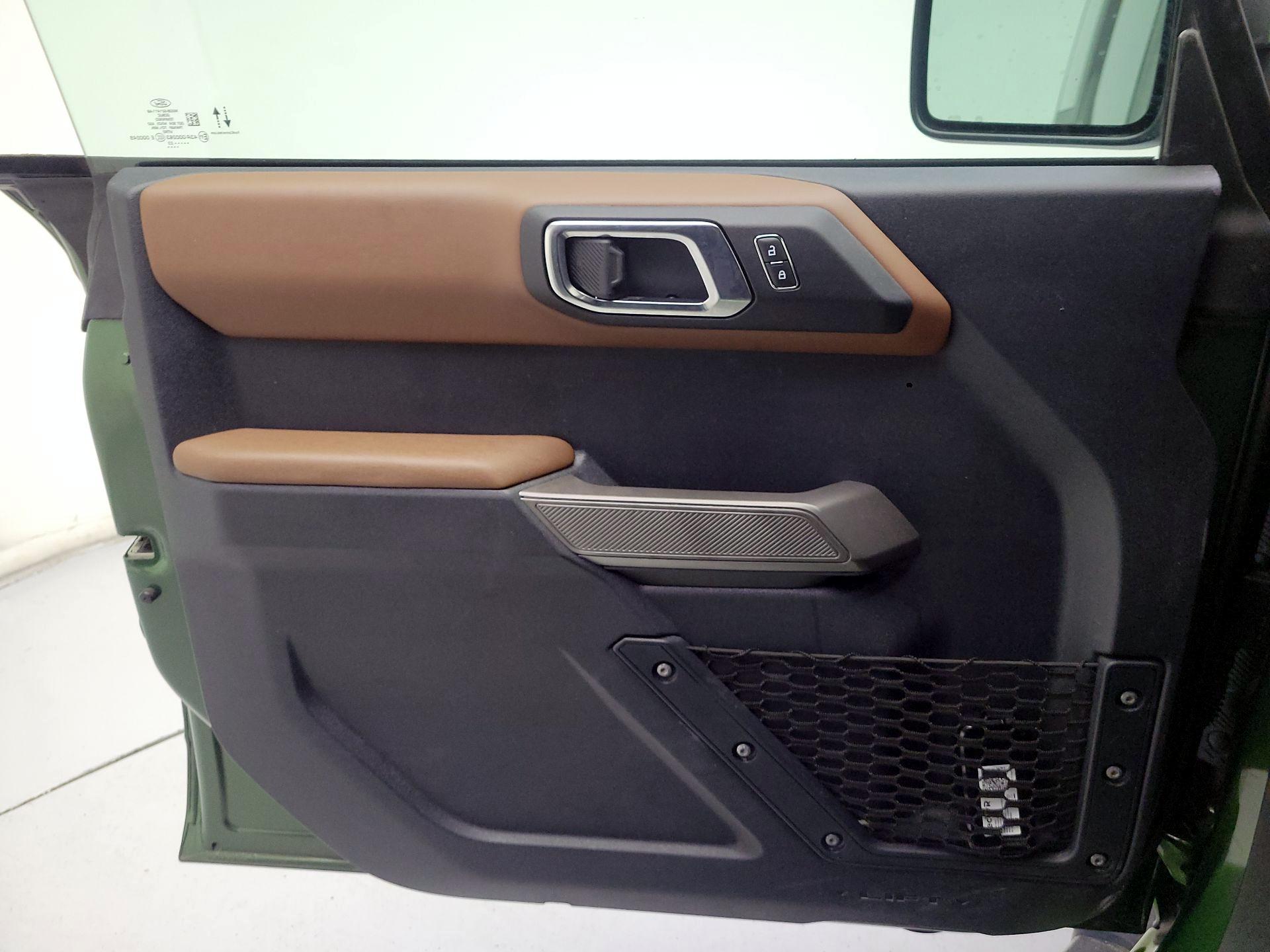 Thumbnail: 2023 Ford Bronco - 10