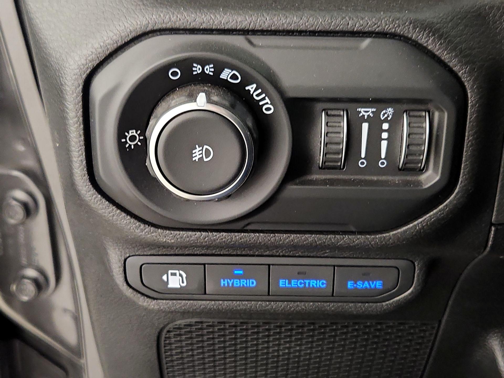 Thumbnail: 2021 Jeep Wrangler - 13