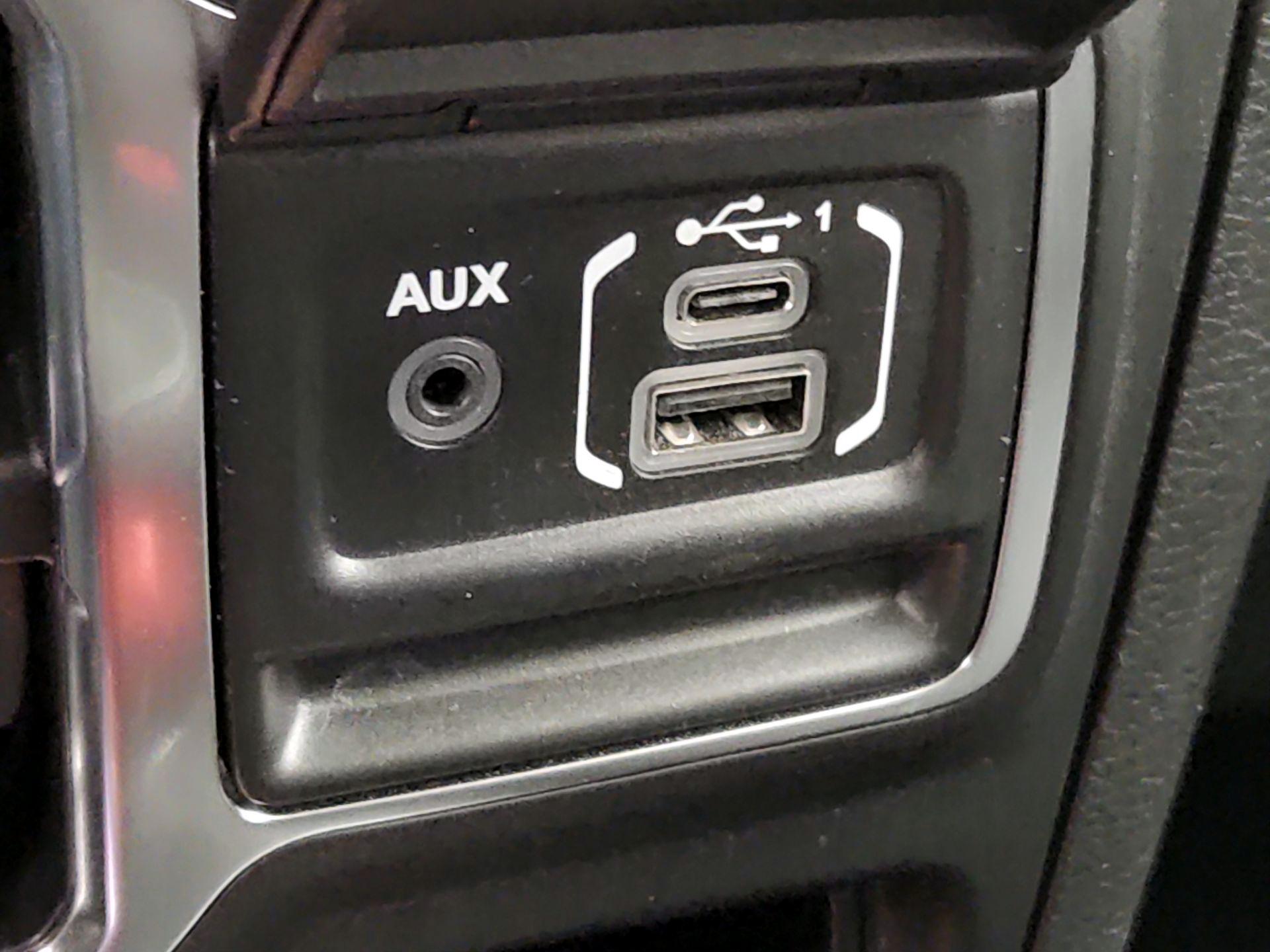 Thumbnail: 2021 Jeep Wrangler - 19