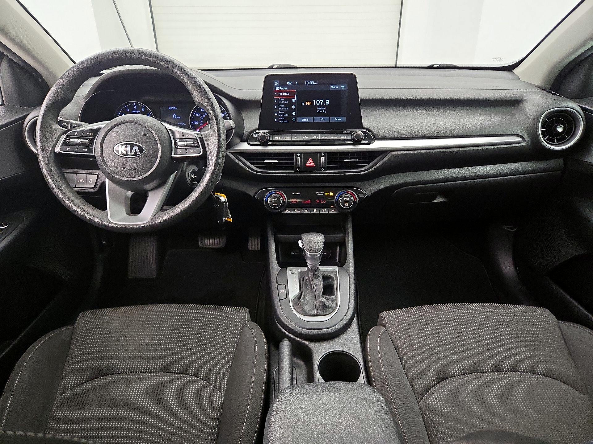 Thumbnail: 2019 Kia Forte - 9