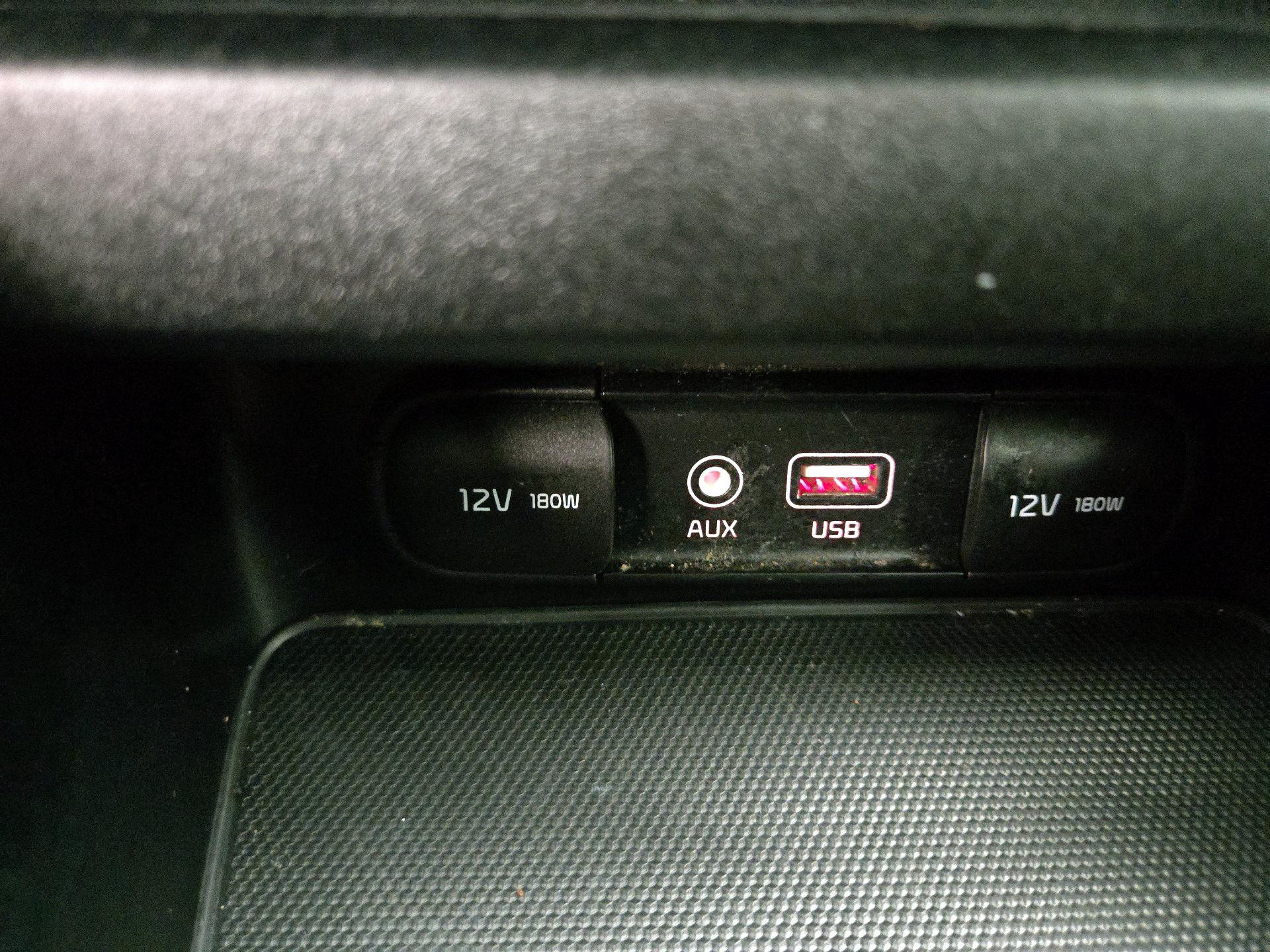 Thumbnail: 2019 Kia Forte - 18