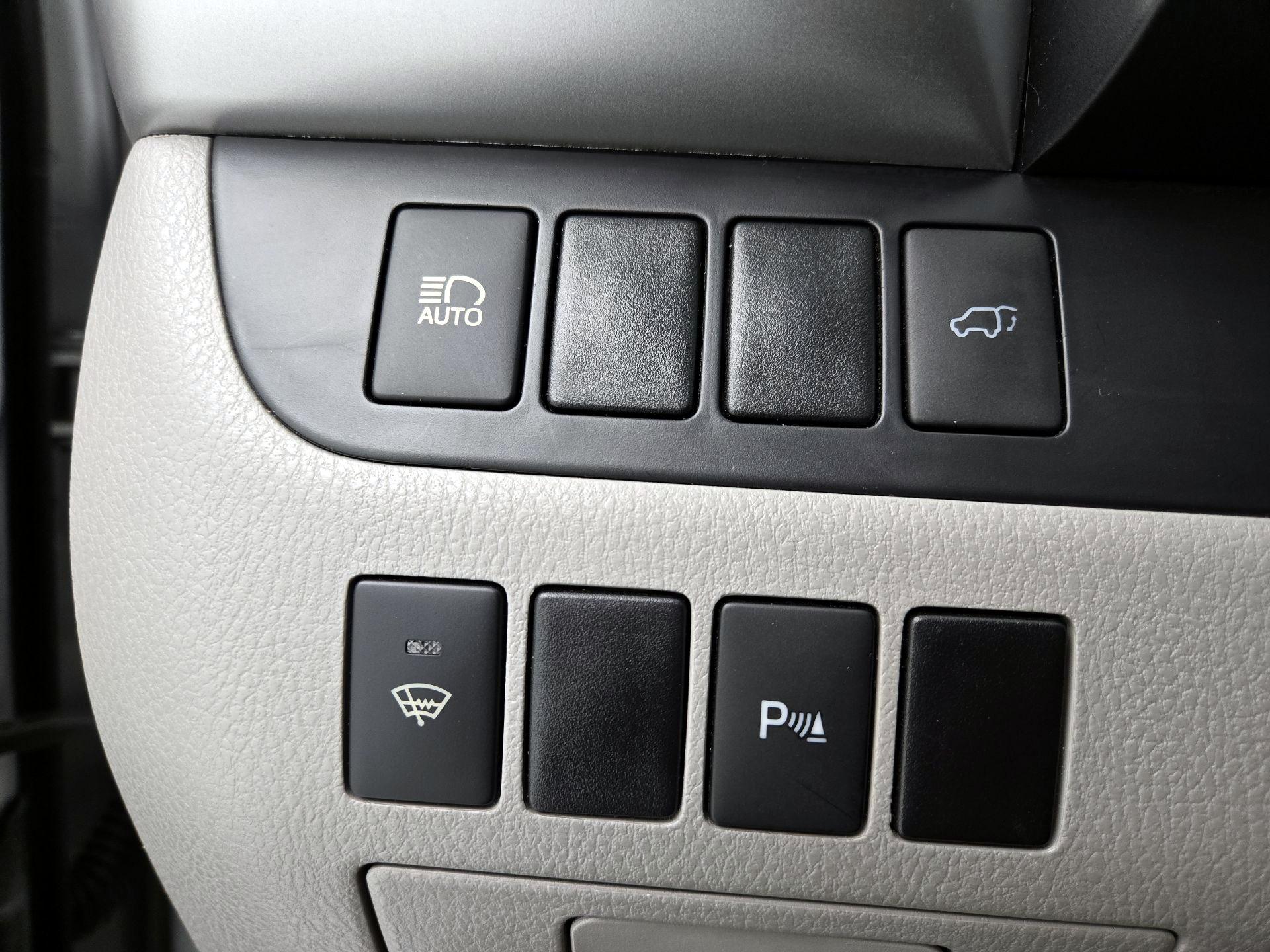 Thumbnail: 2017 Toyota Highlander - 13