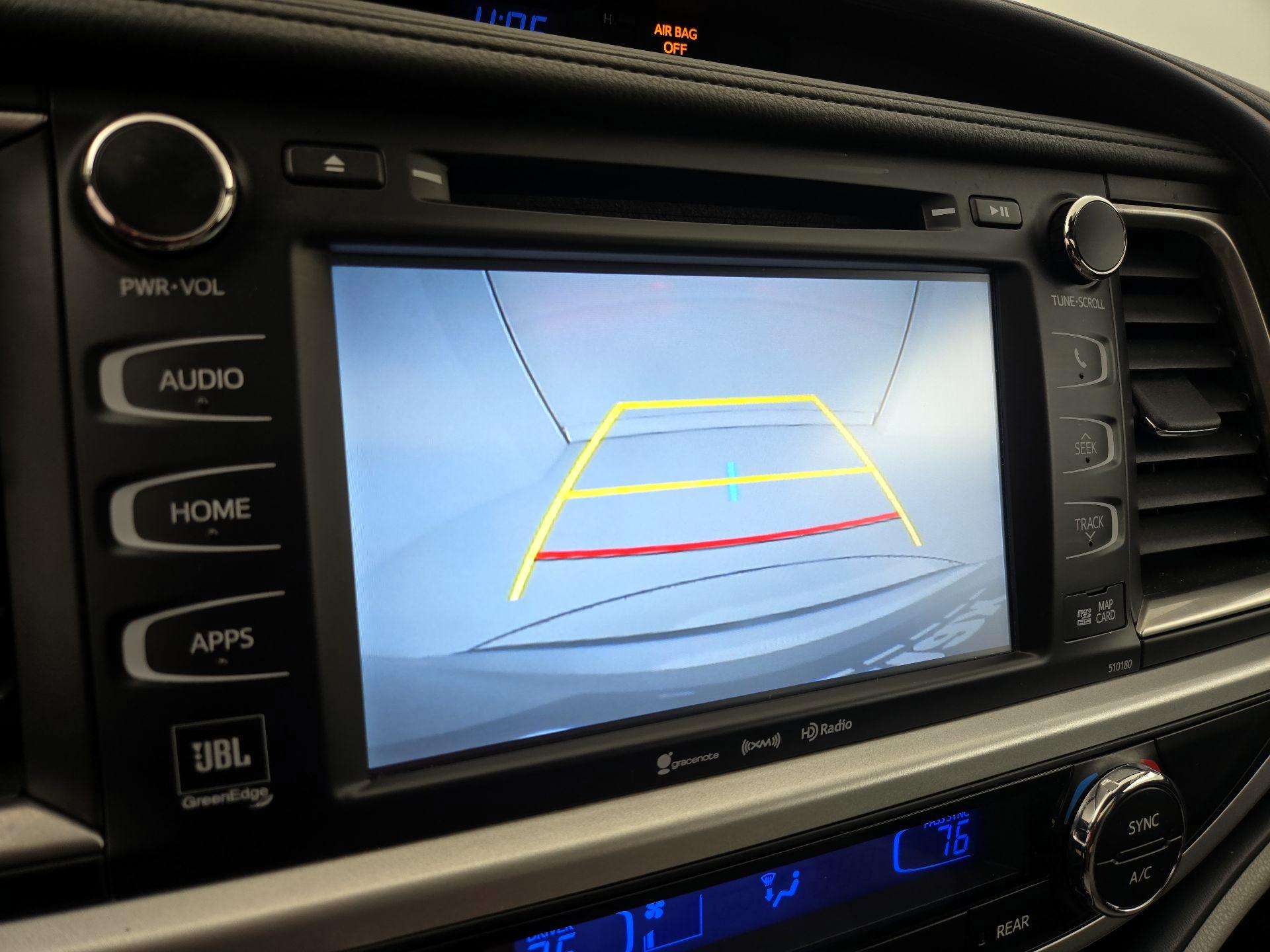 Thumbnail: 2017 Toyota Highlander - 15