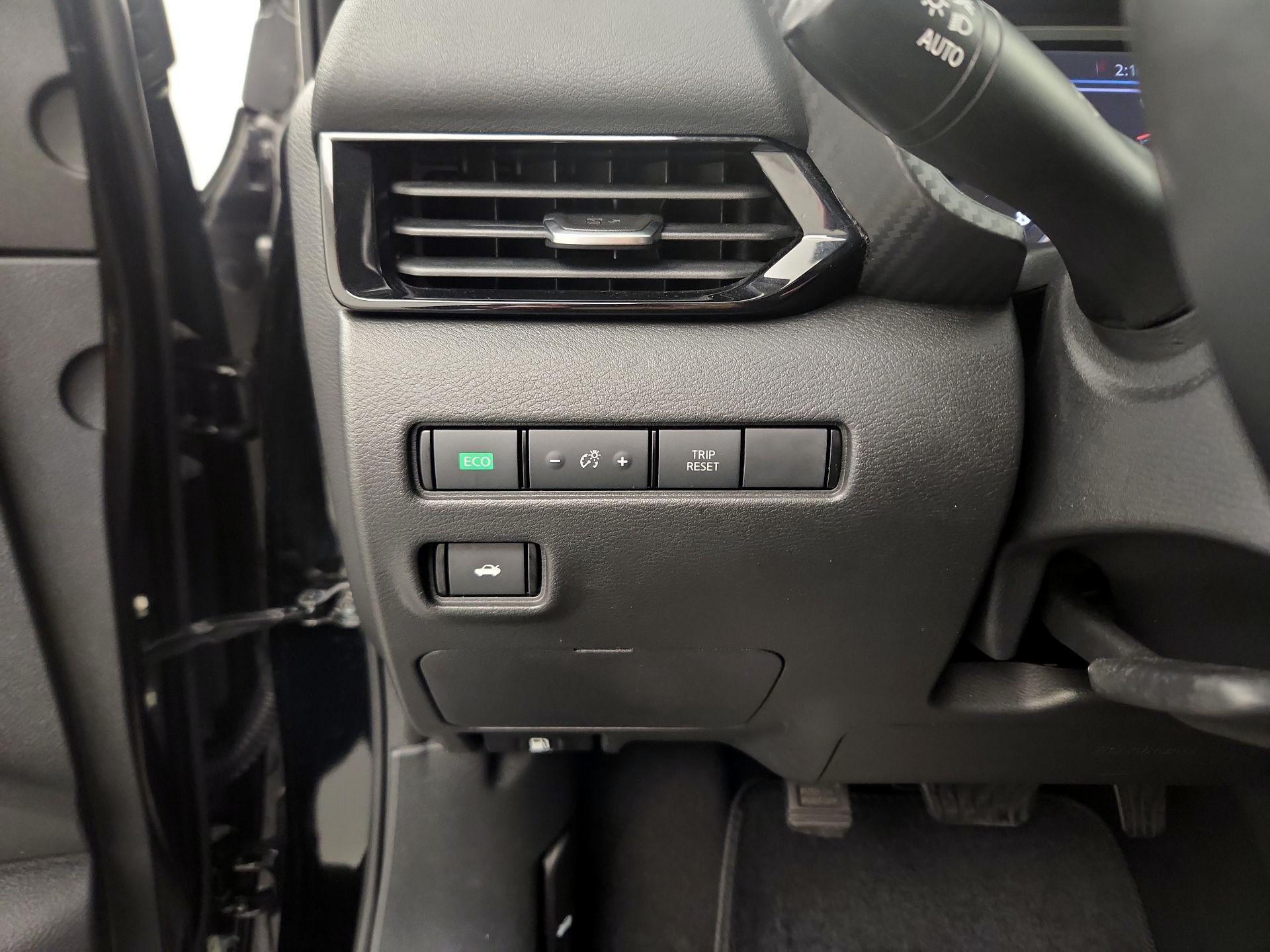 Thumbnail: 2021 Nissan Sentra - 11