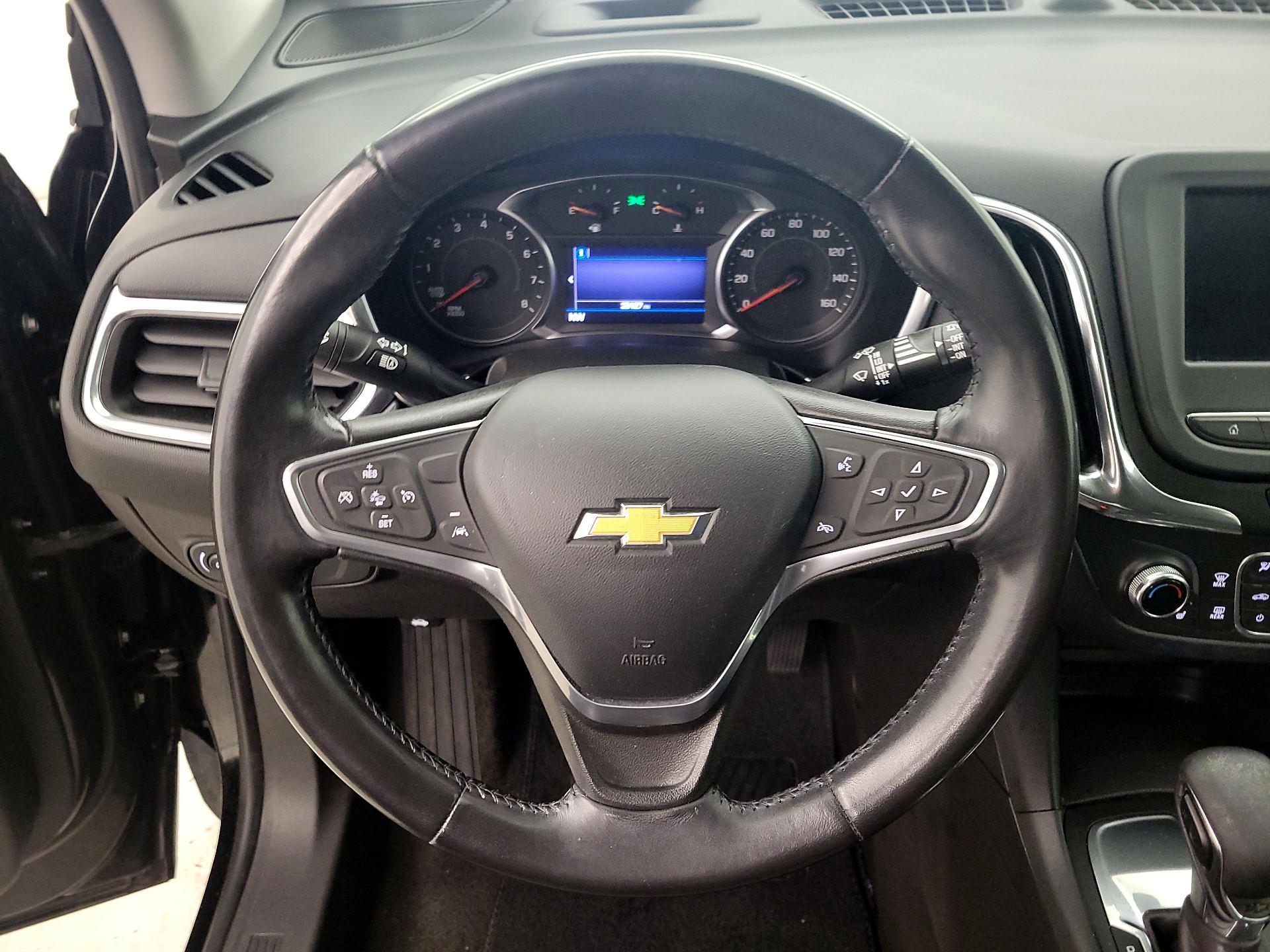 Thumbnail: 2022 Chevrolet Equinox - 10