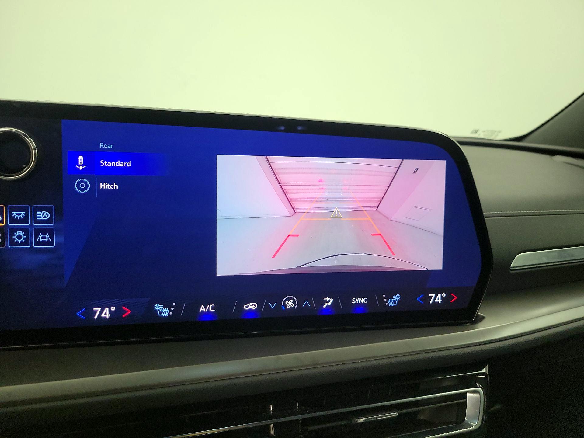 Thumbnail: 2025 Chevrolet Traverse - 15