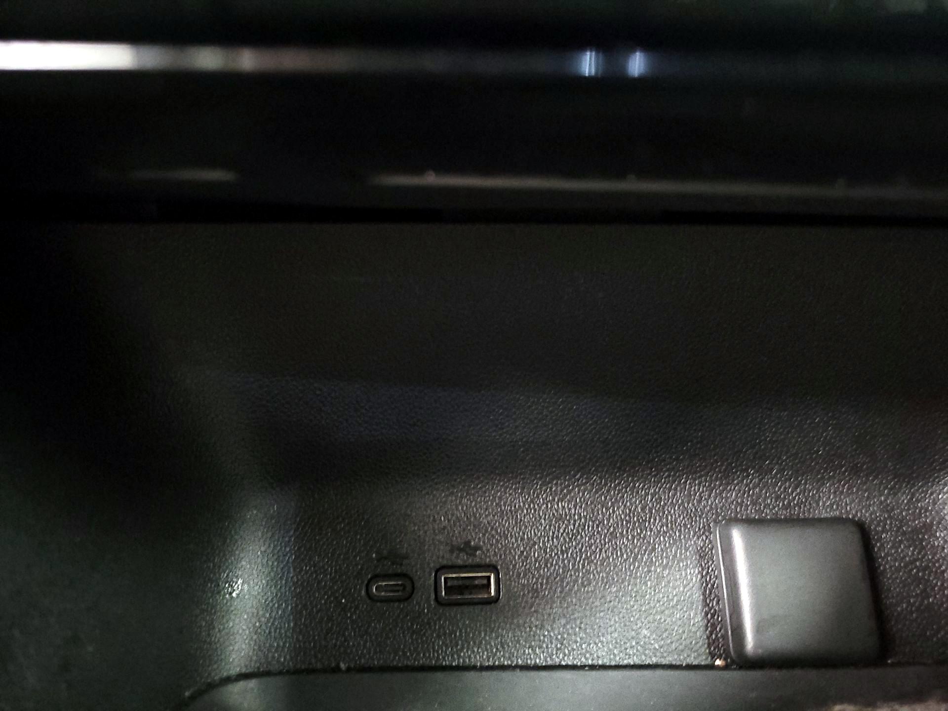 Thumbnail: 2025 Chevrolet Traverse - 19