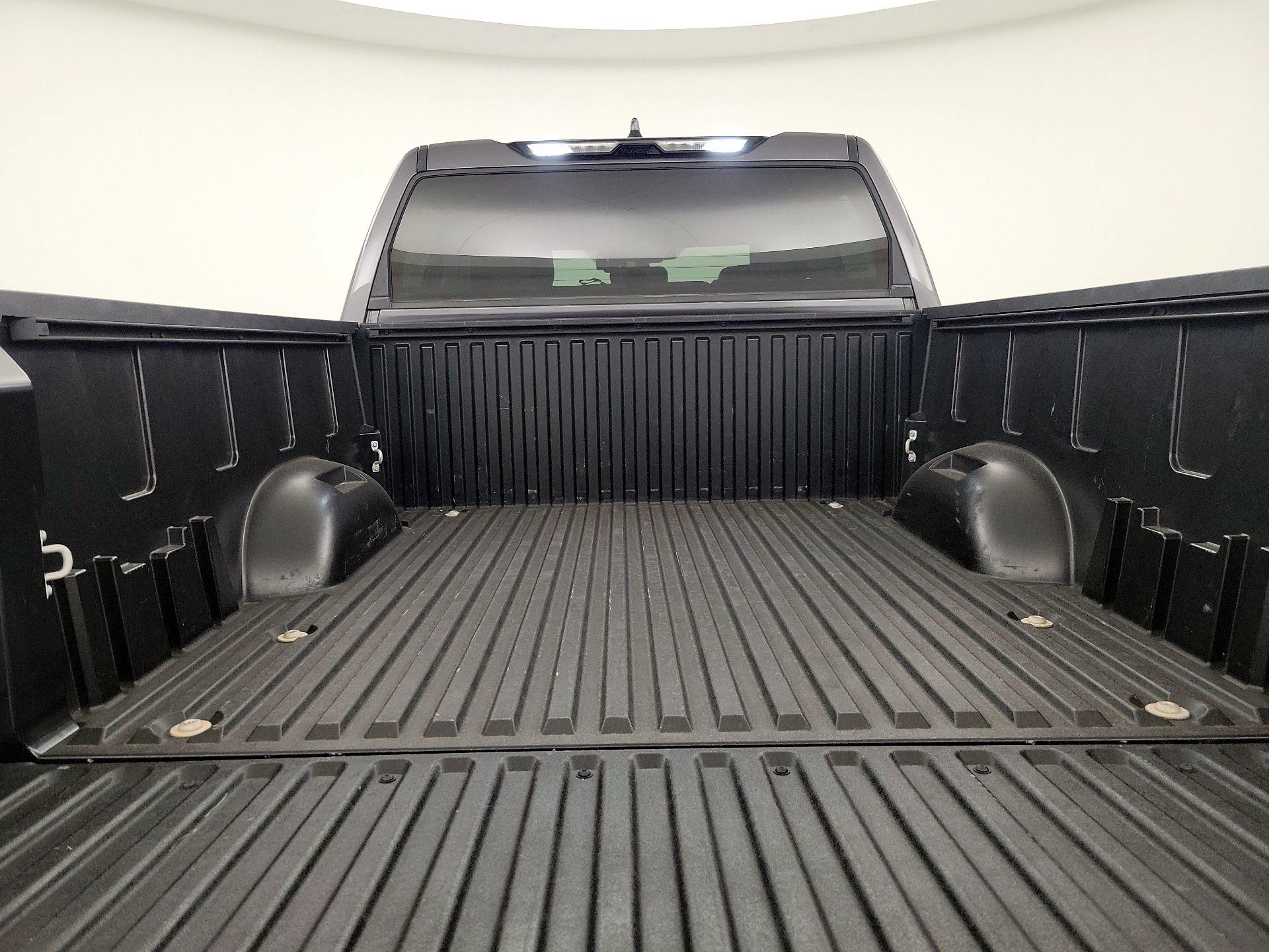 Thumbnail: 2023 Toyota Tundra - 19