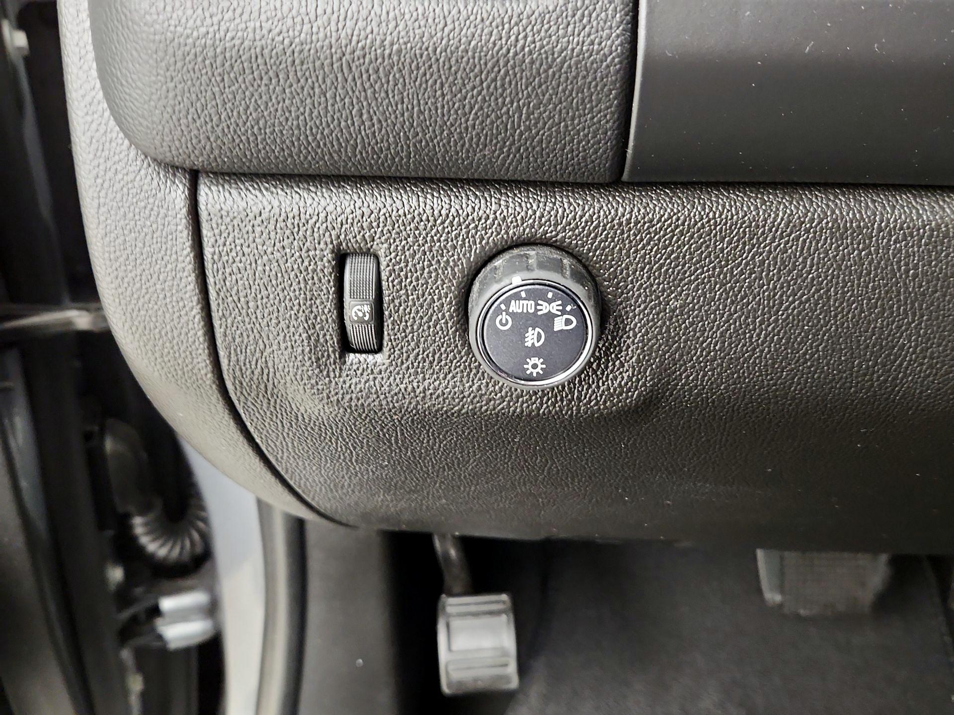 Thumbnail: 2021 Chevrolet Colorado - 13