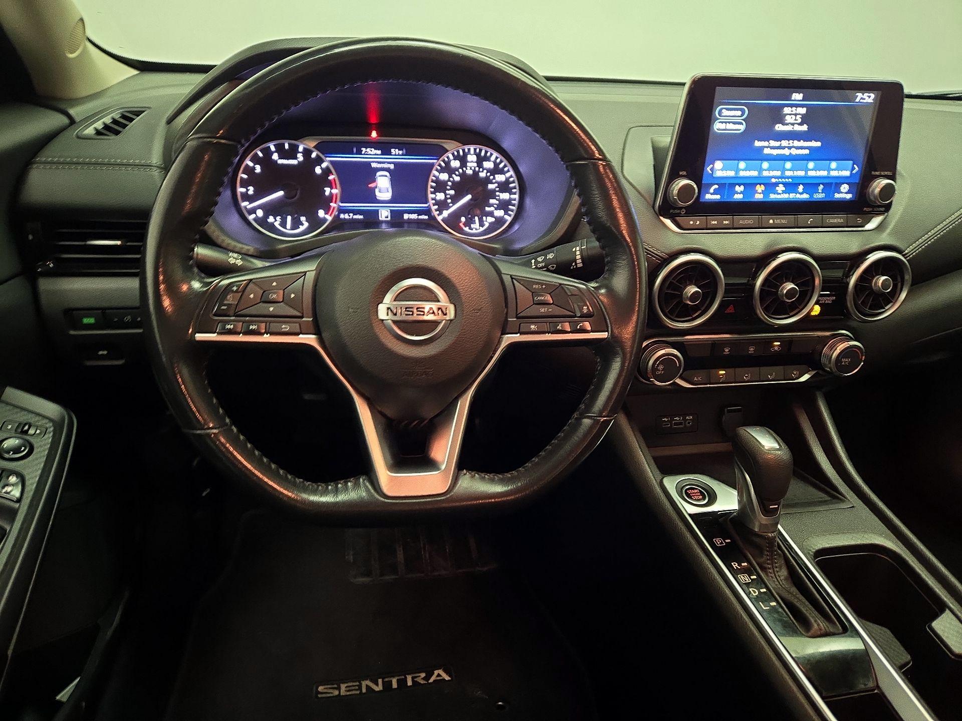 Thumbnail: 2022 Nissan Sentra - 10