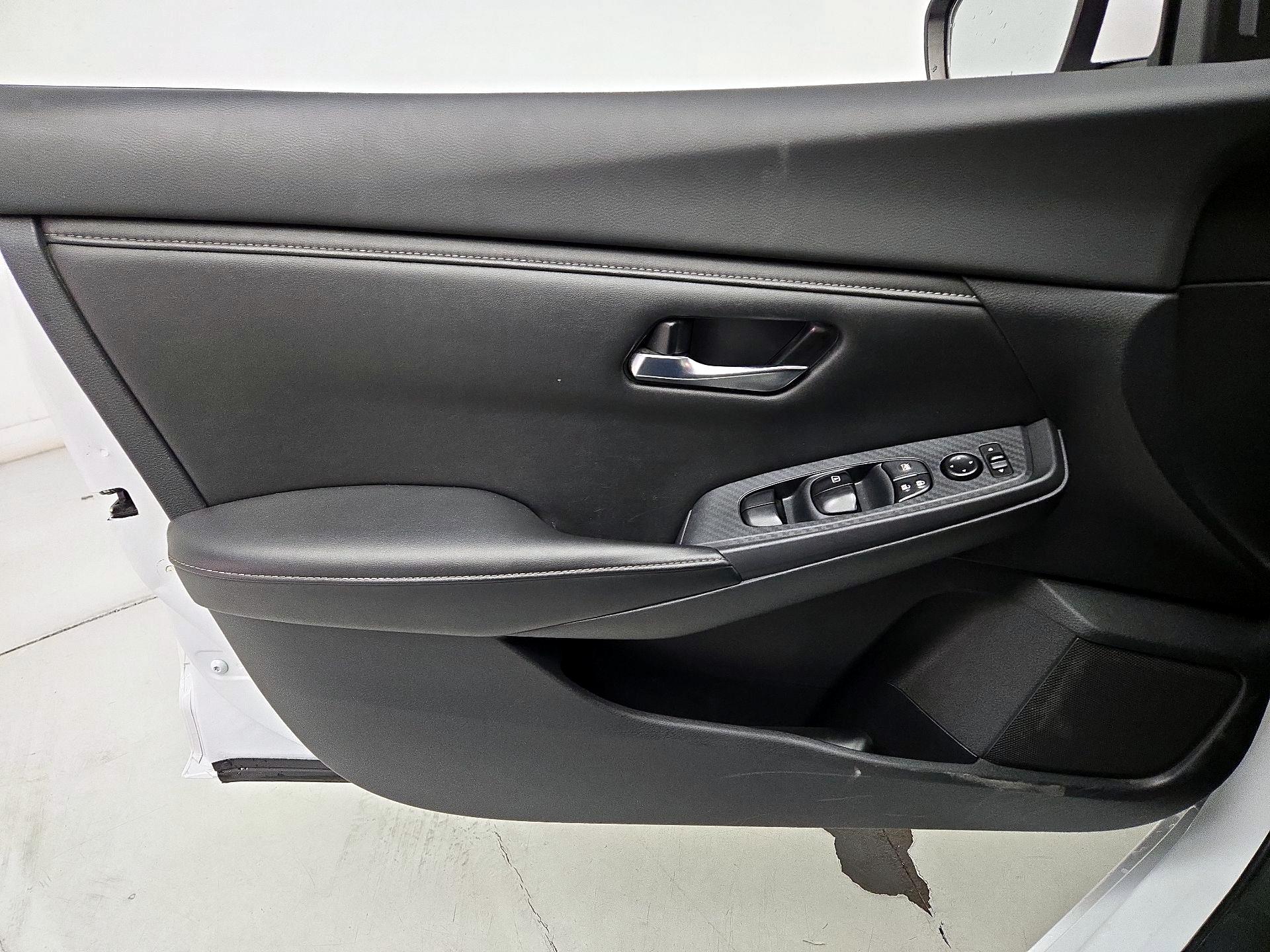 Thumbnail: 2022 Nissan Sentra - 12