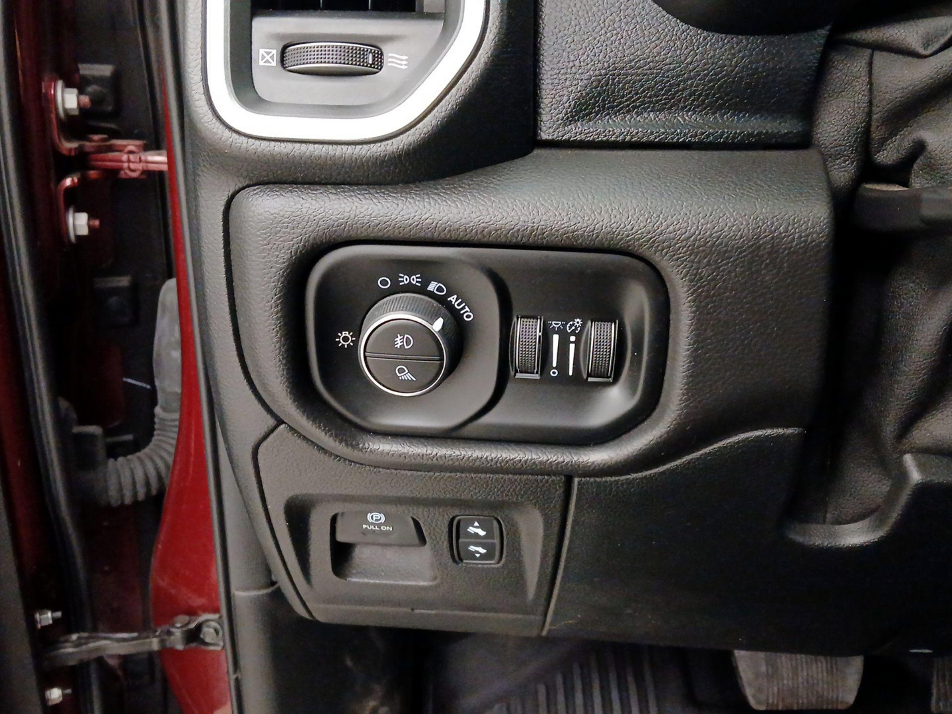 Thumbnail: 2021 RAM 1500 - 13