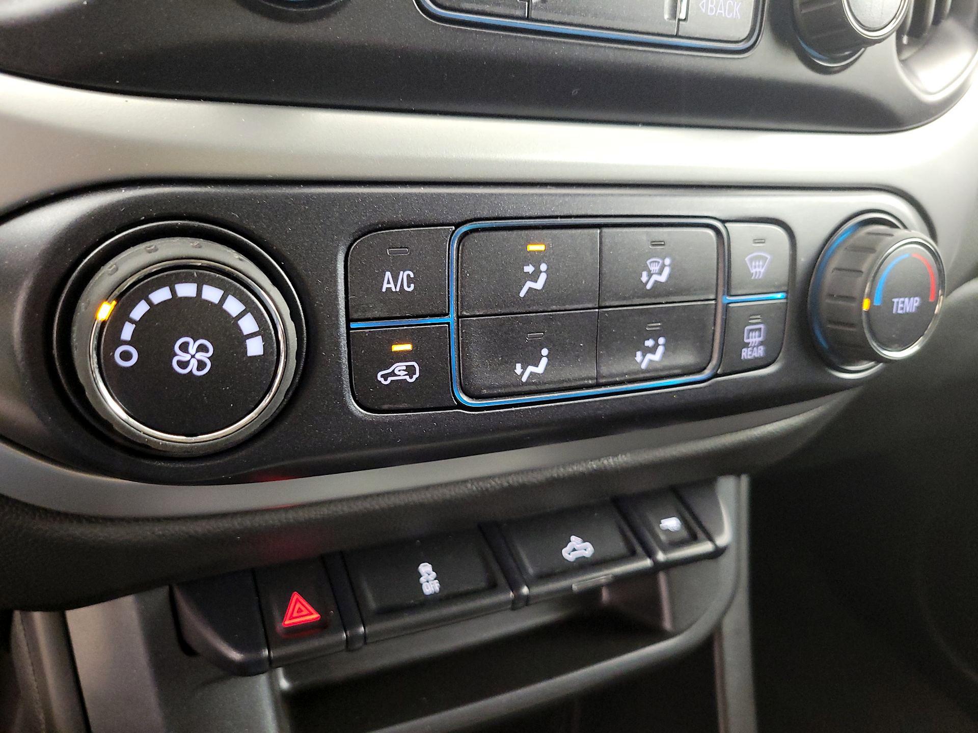 Thumbnail: 2020 Chevrolet Colorado - 16