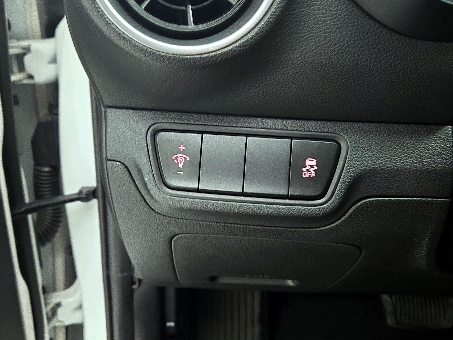 Thumbnail: 2023 Kia Forte - 13