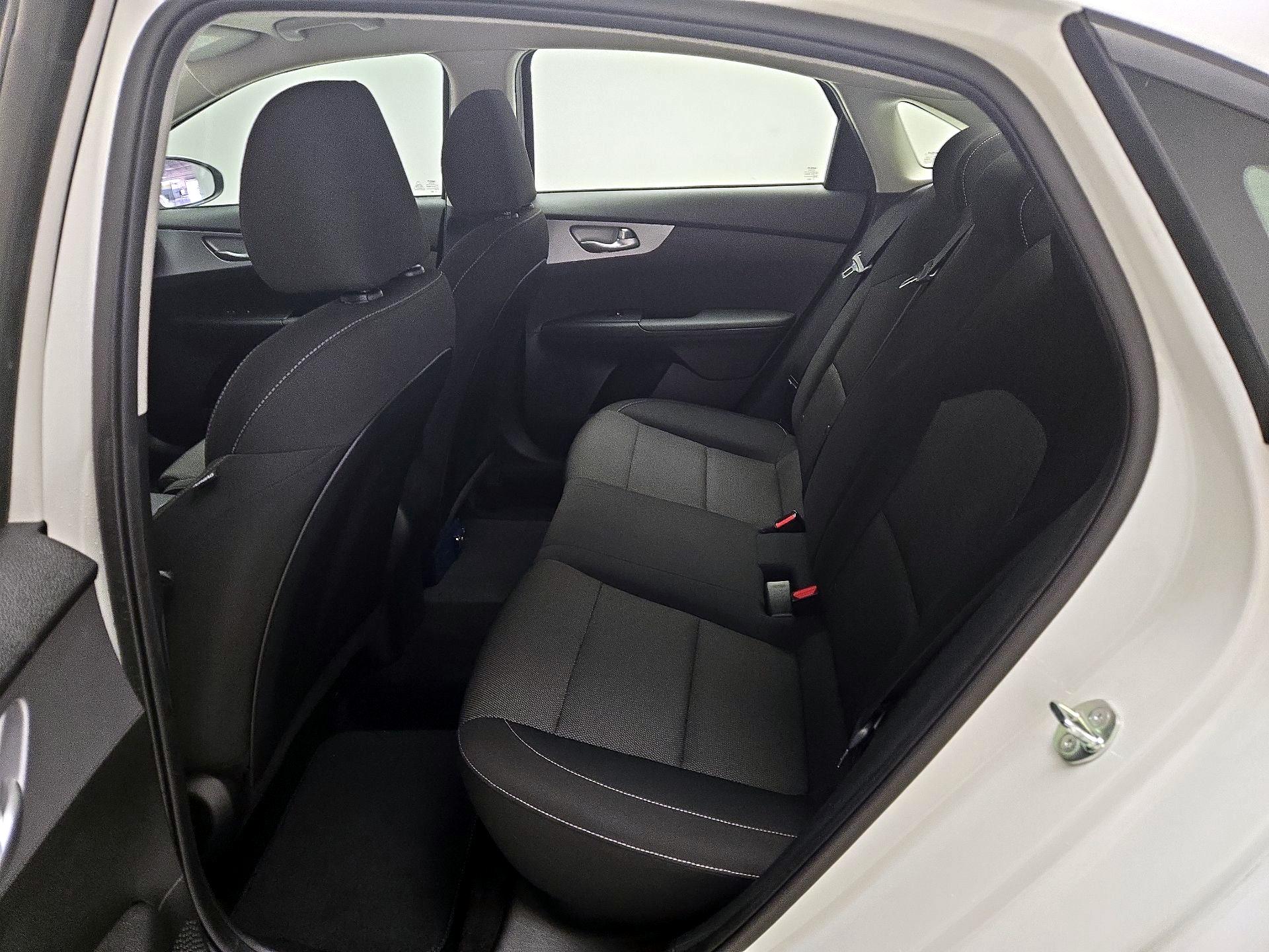 Thumbnail: 2023 Kia Forte - 19