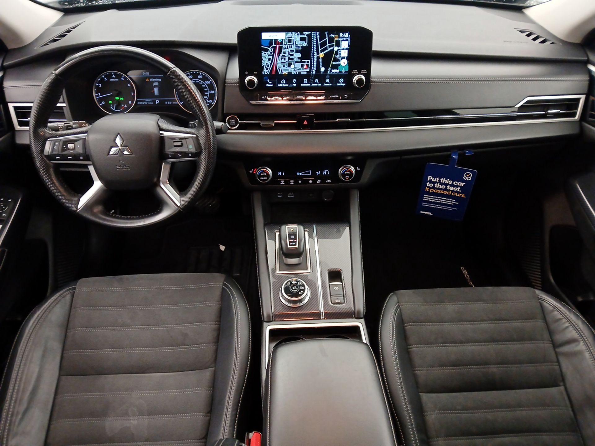 Thumbnail: 2022 Mitsubishi Outlander - 9