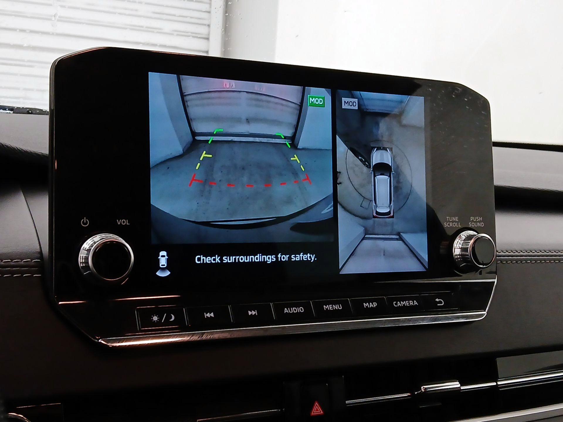 Thumbnail: 2022 Mitsubishi Outlander - 15