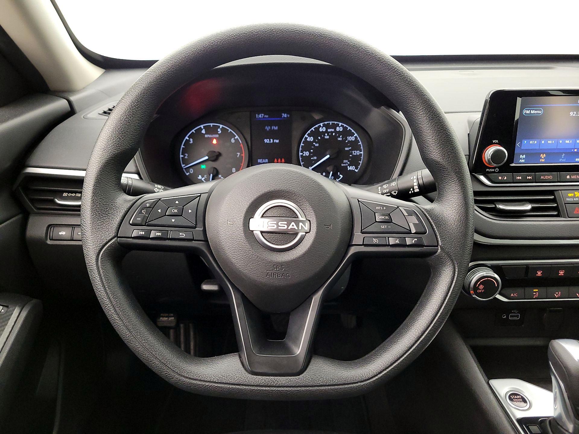 Thumbnail: 2023 Nissan Altima - 10