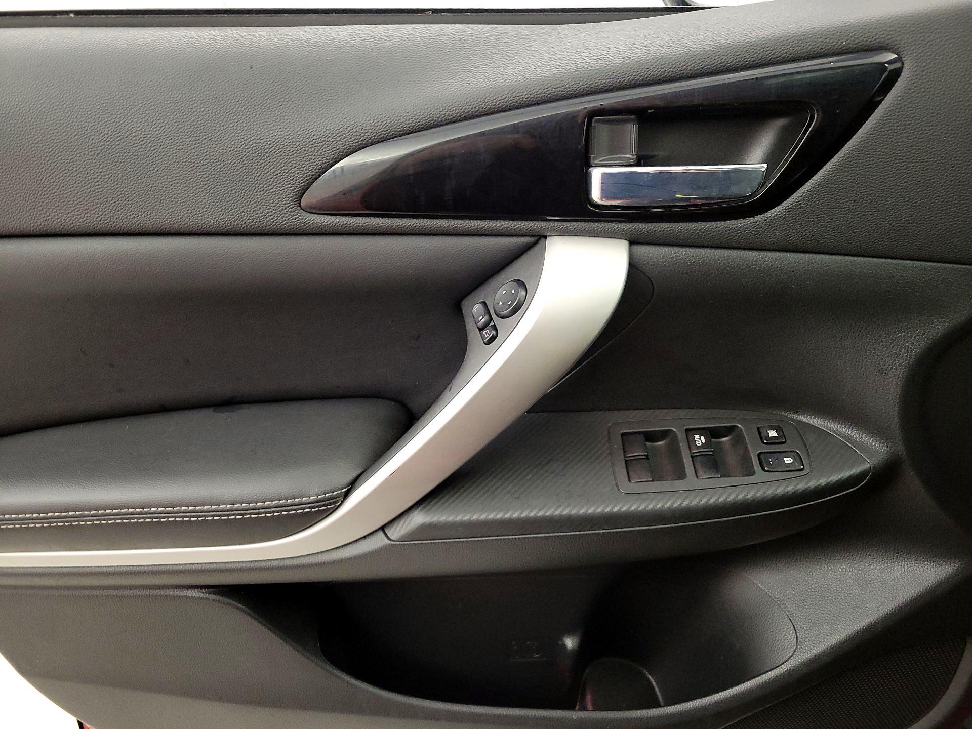 Thumbnail: 2022 Mitsubishi Eclipse Cross - 12