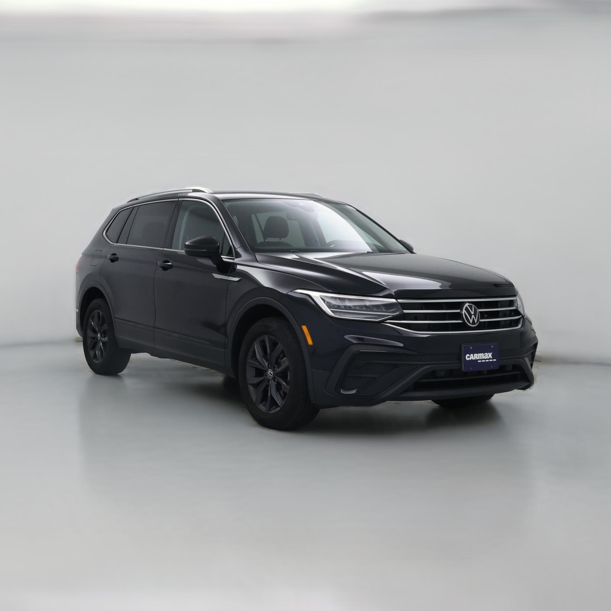 Thumbnail: 2022 Volkswagen Tiguan - 1